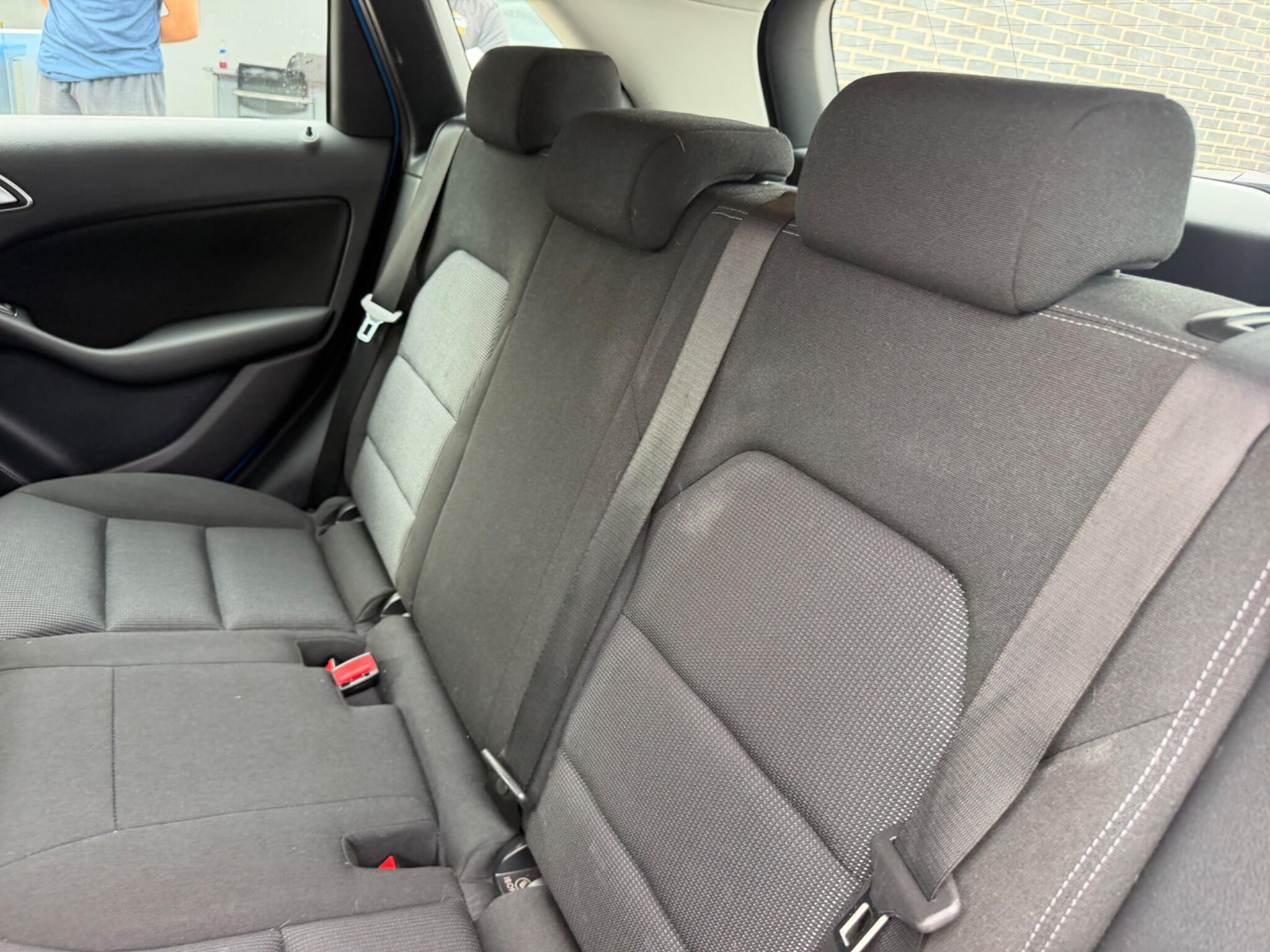 Mercedes-Benz B-Class view 27