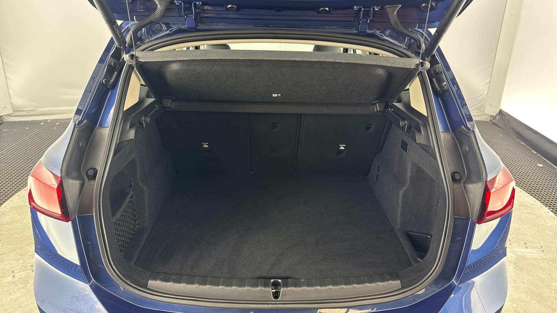 BMW 2 Series Active Tourer view 15