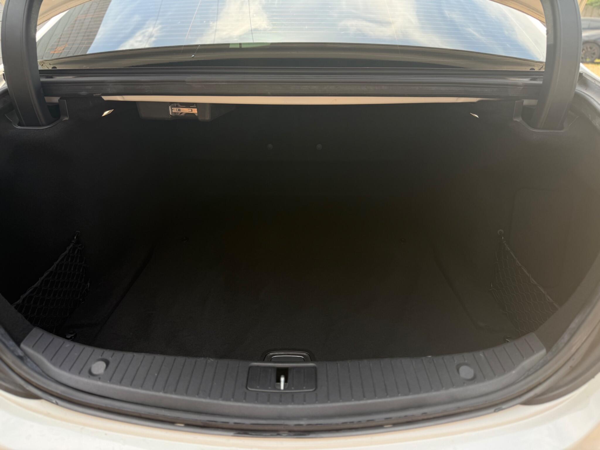 Mercedes-Benz S Class view 40
