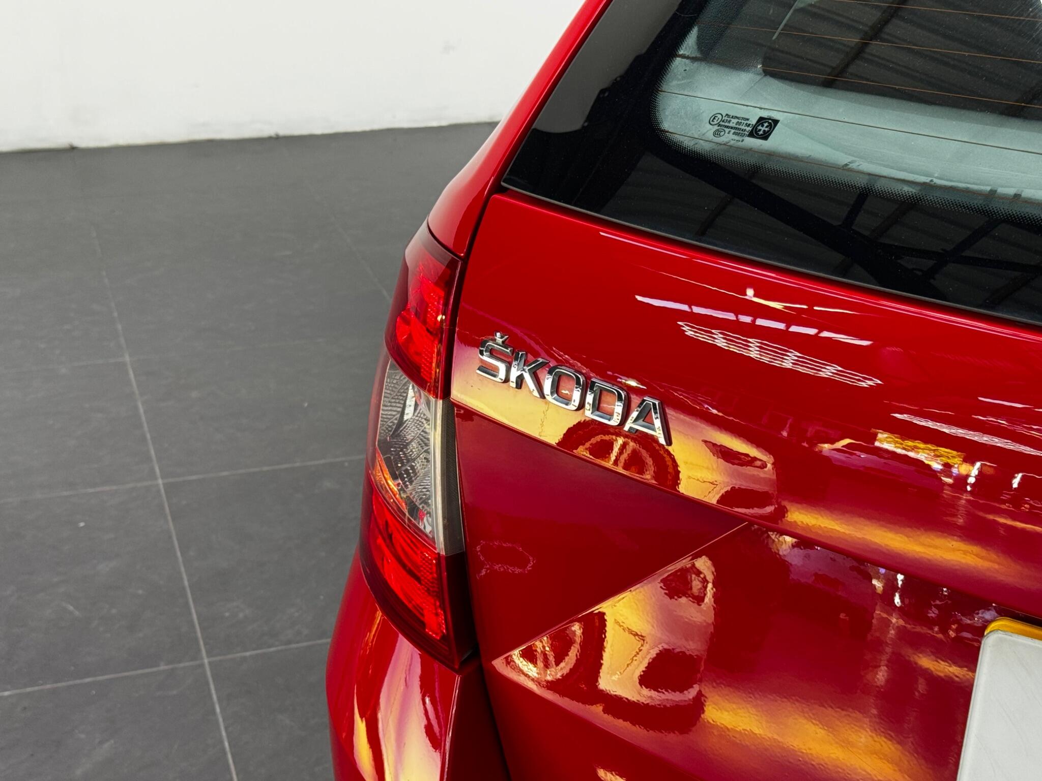 Skoda Octavia view 23