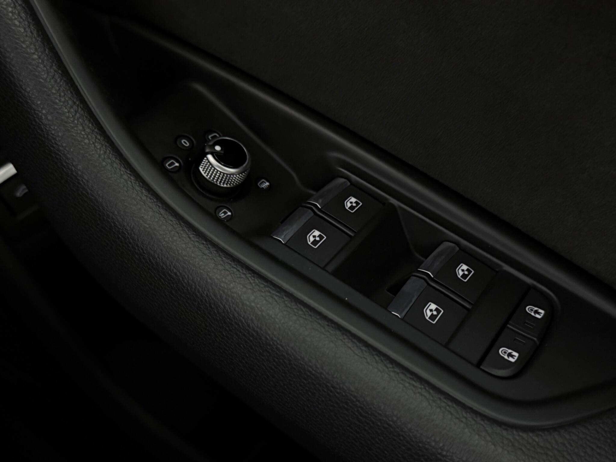Audi A4 view 28