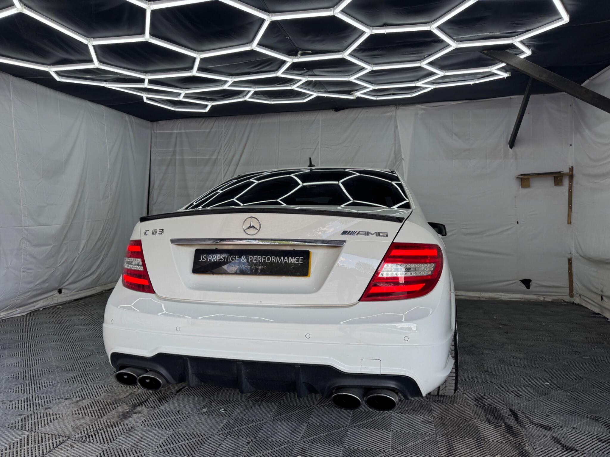 Mercedes-Benz C Class view 11