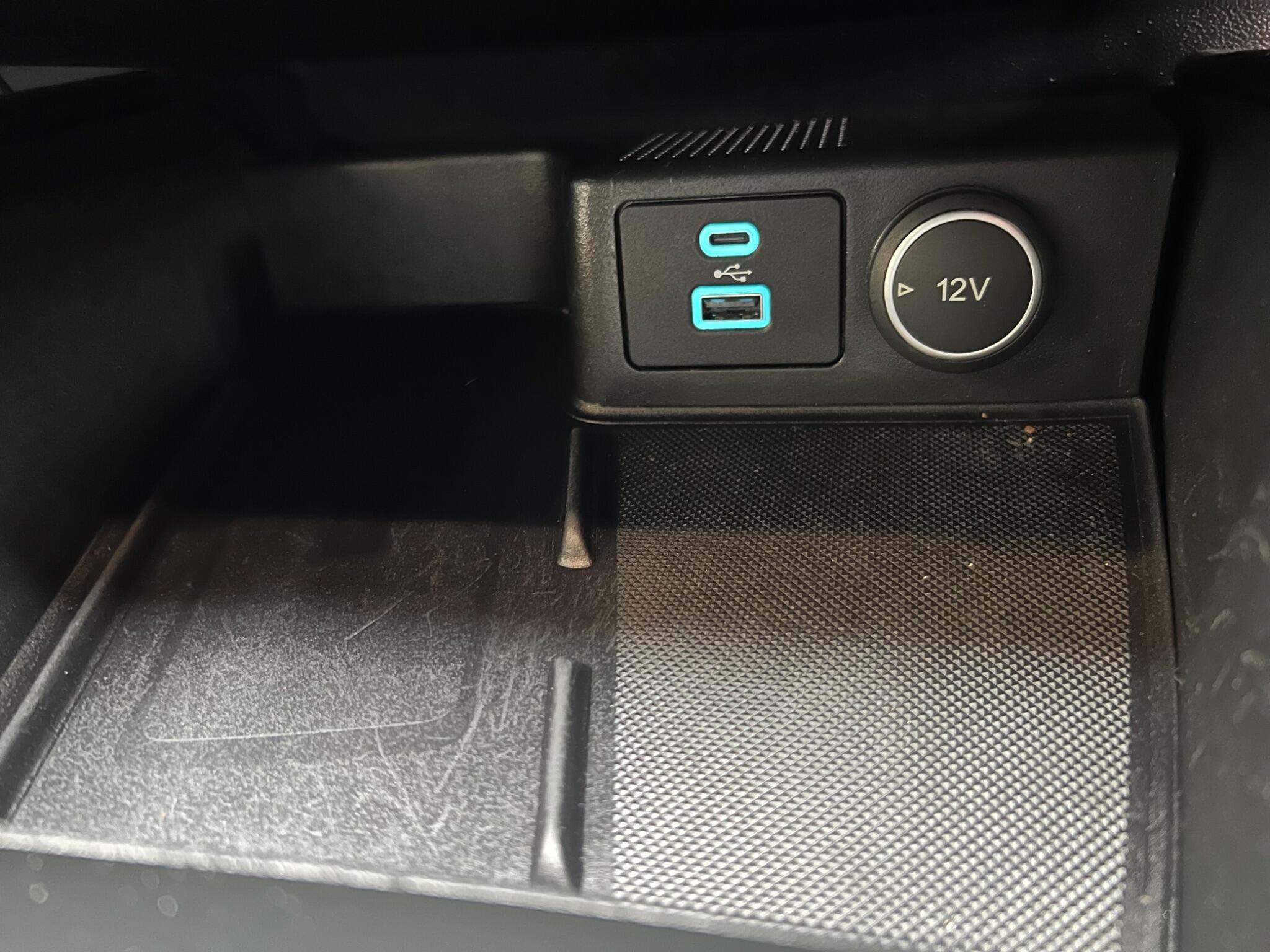 Ford Kuga view 30