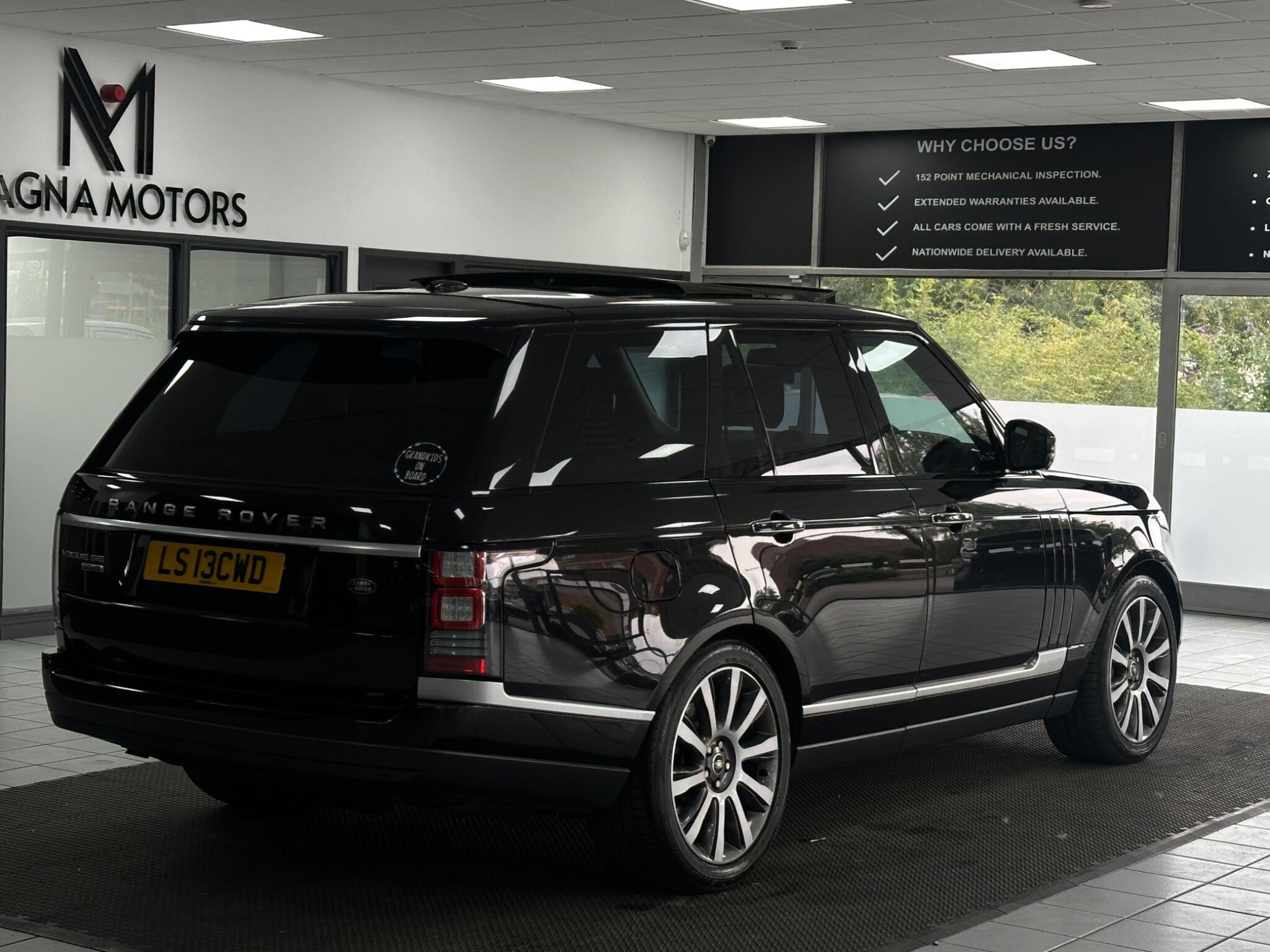 Land Rover Range Rover view 13