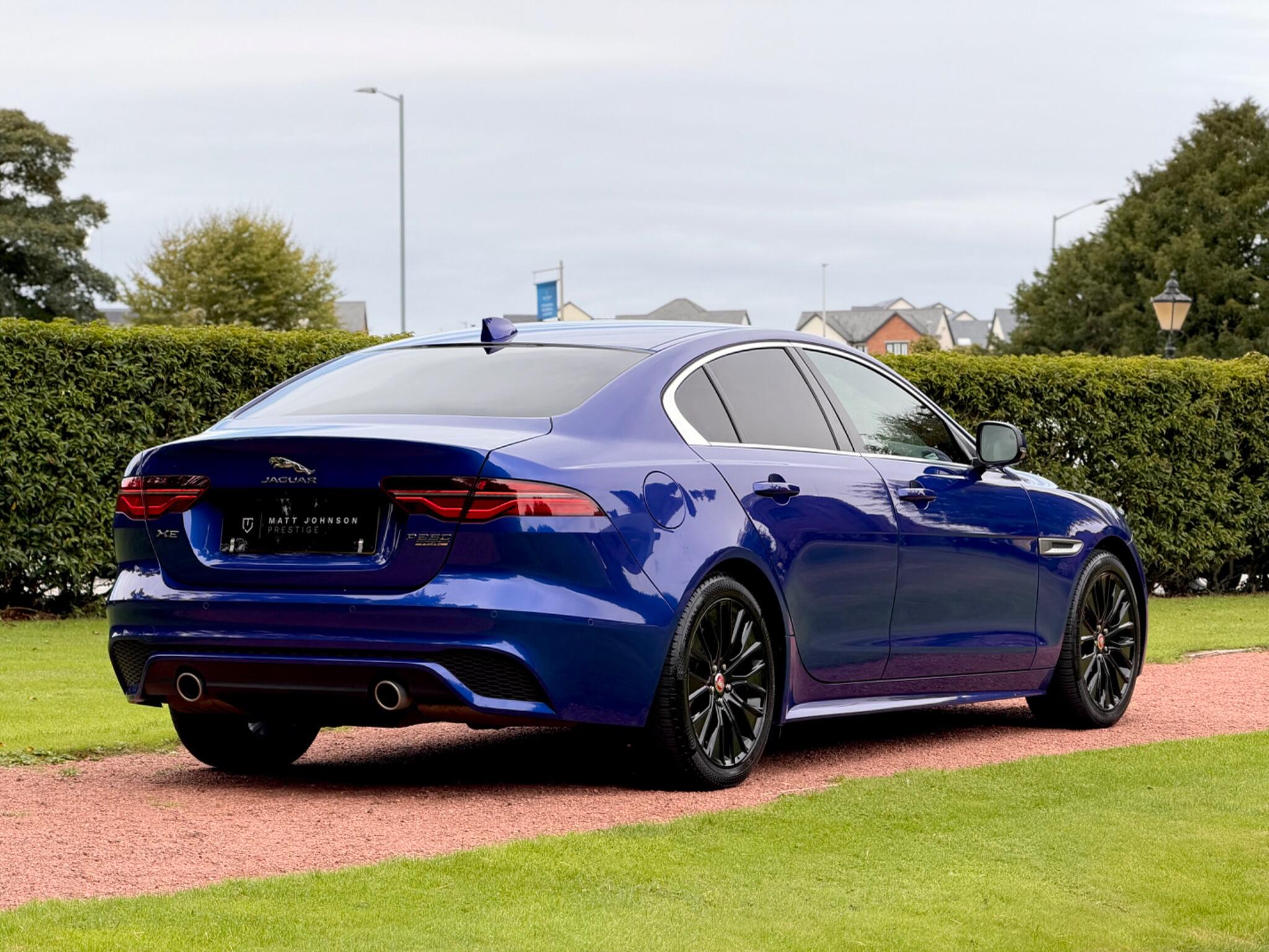 Jaguar Xe view 35