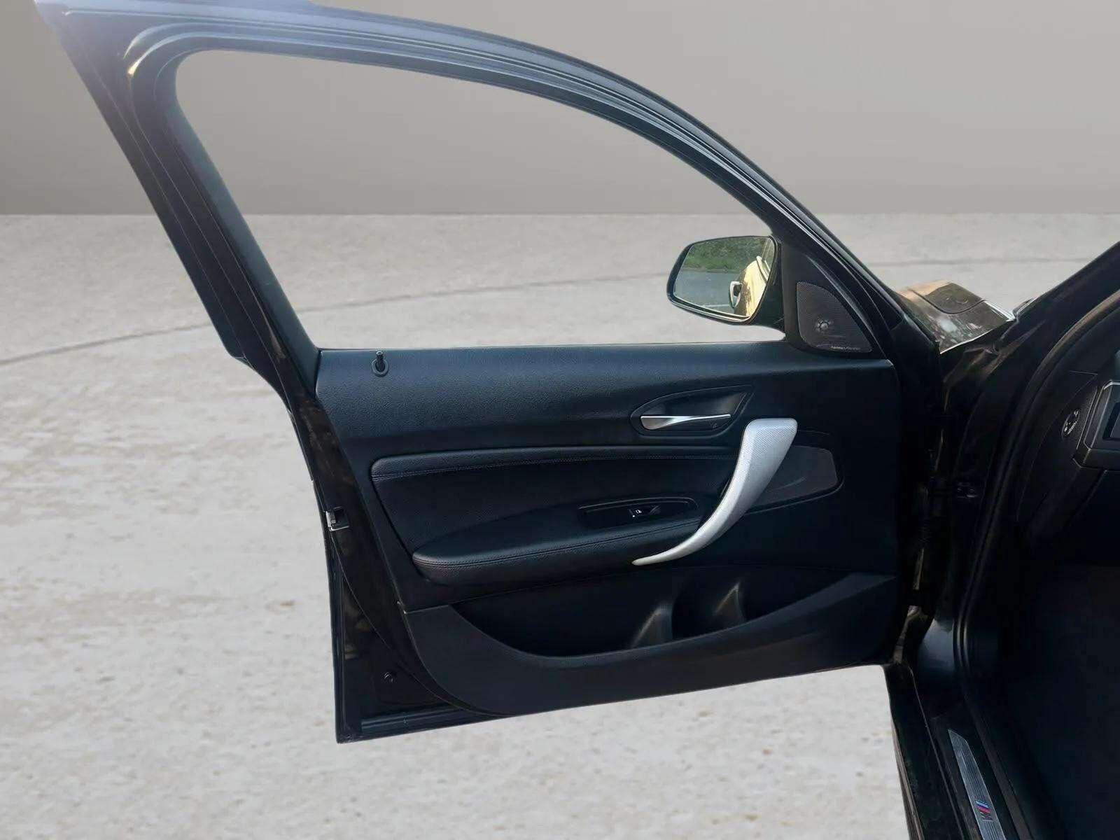 BMW 1 Series view 41