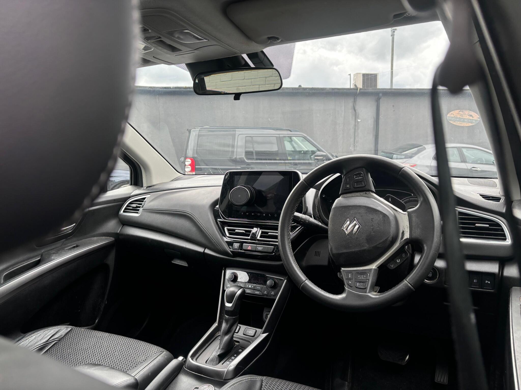 Suzuki S-Cross view 9