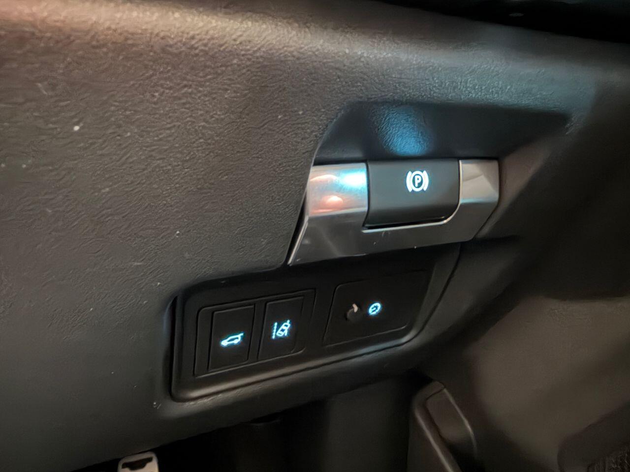 Jaguar E-Pace view 48
