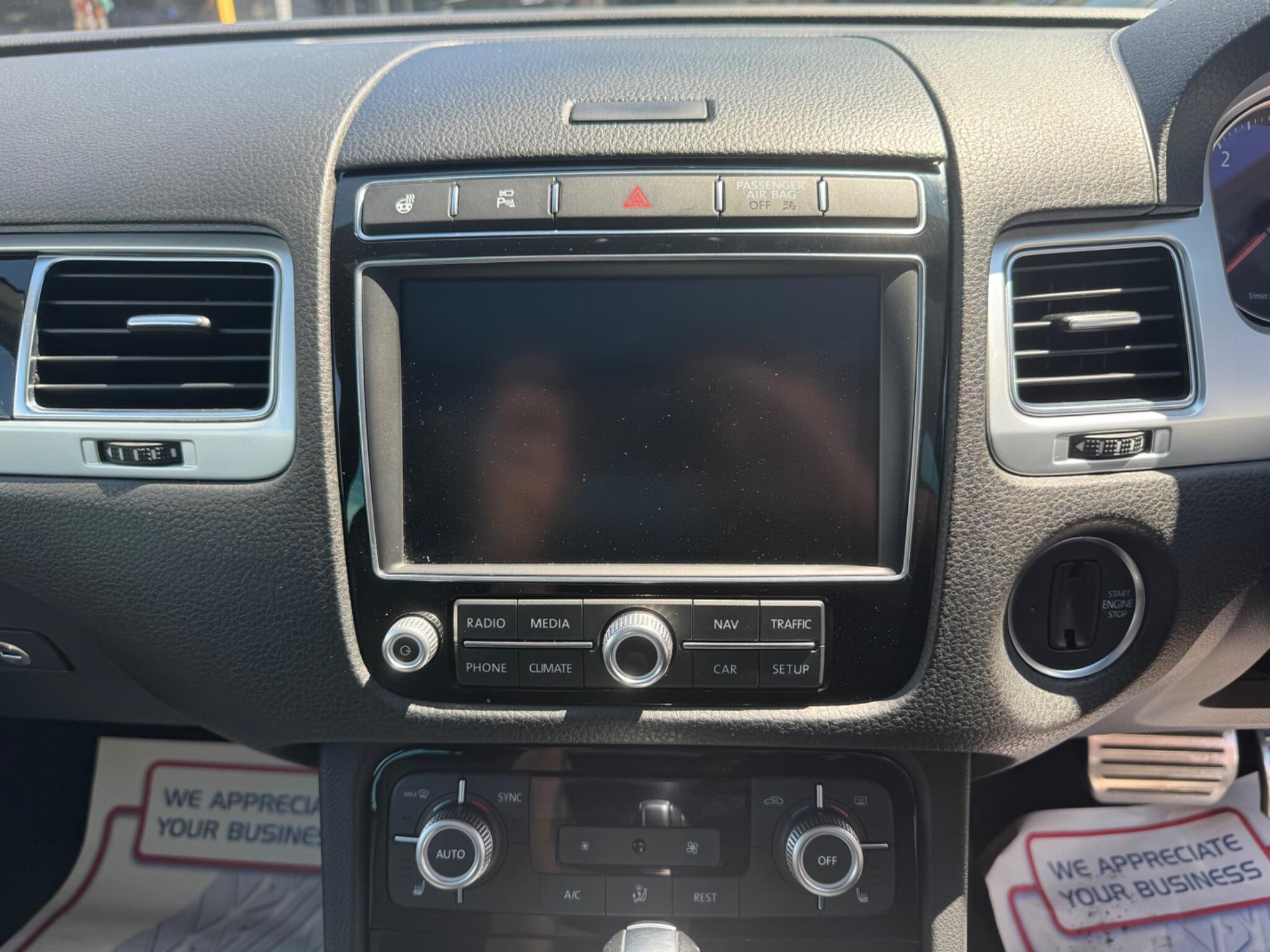 Volkswagen Touareg view 34