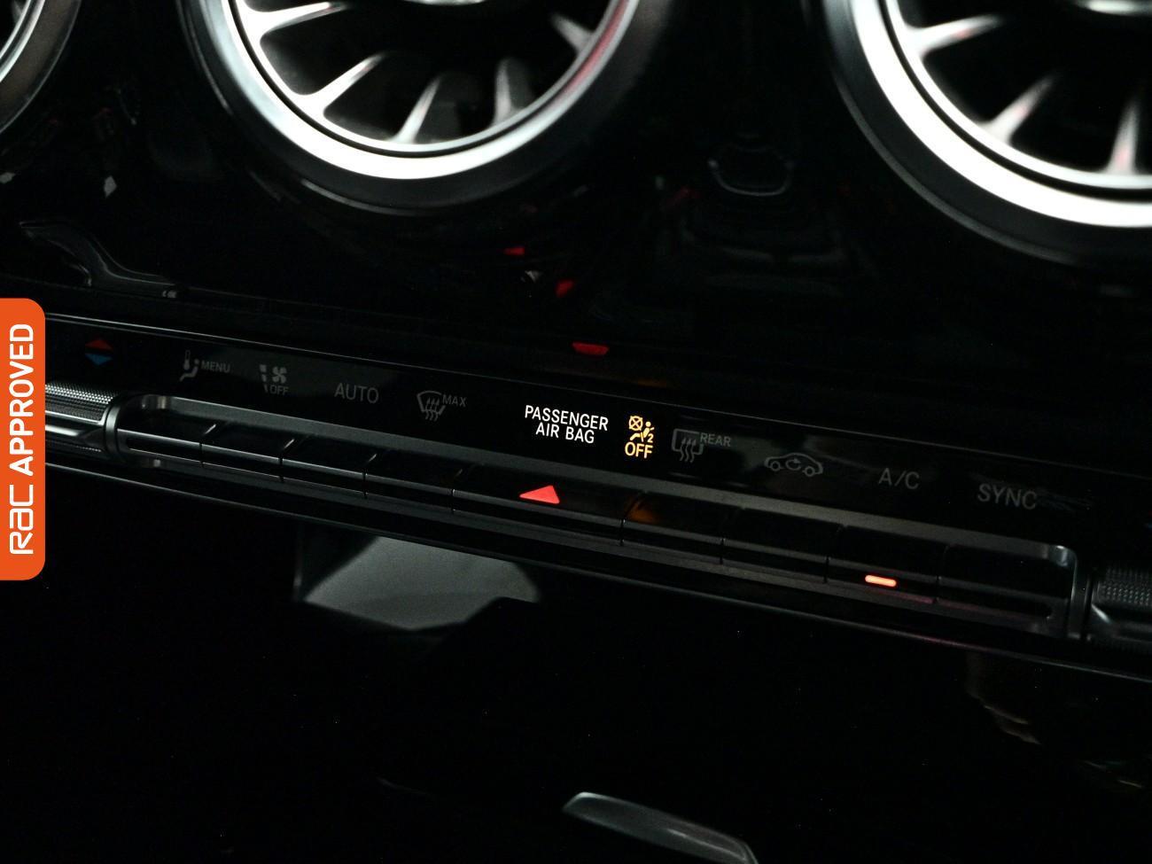 Mercedes-Benz Cla view 15