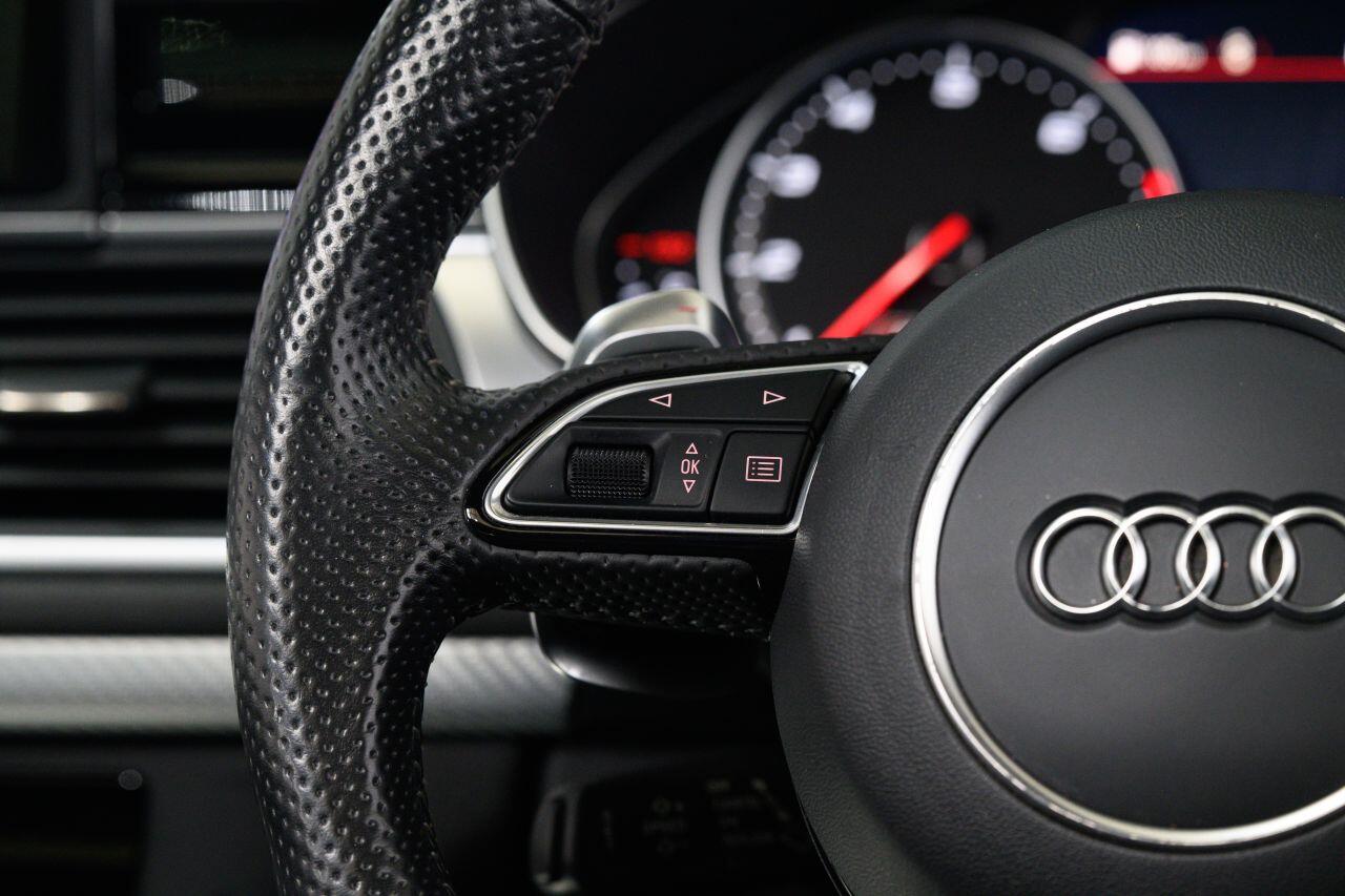Audi RS7 view 32