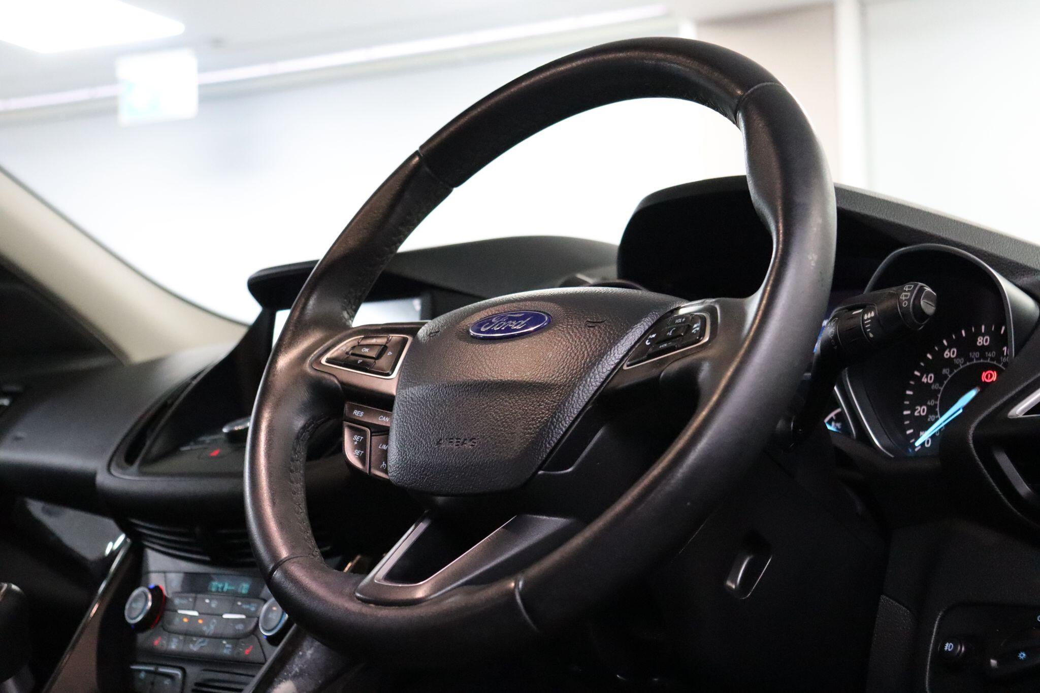 Ford Kuga view 12