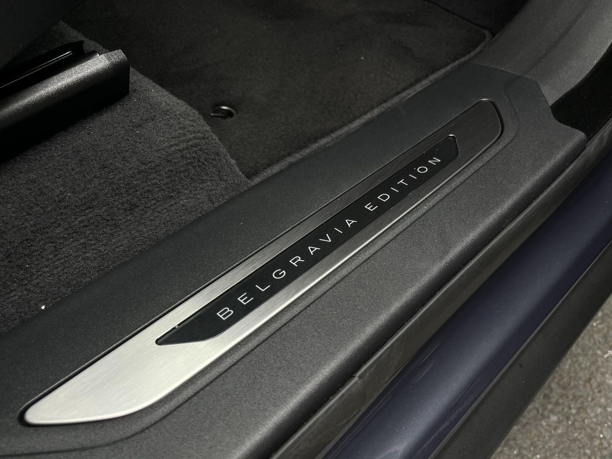 Land Rover Range Rover Velar view 26