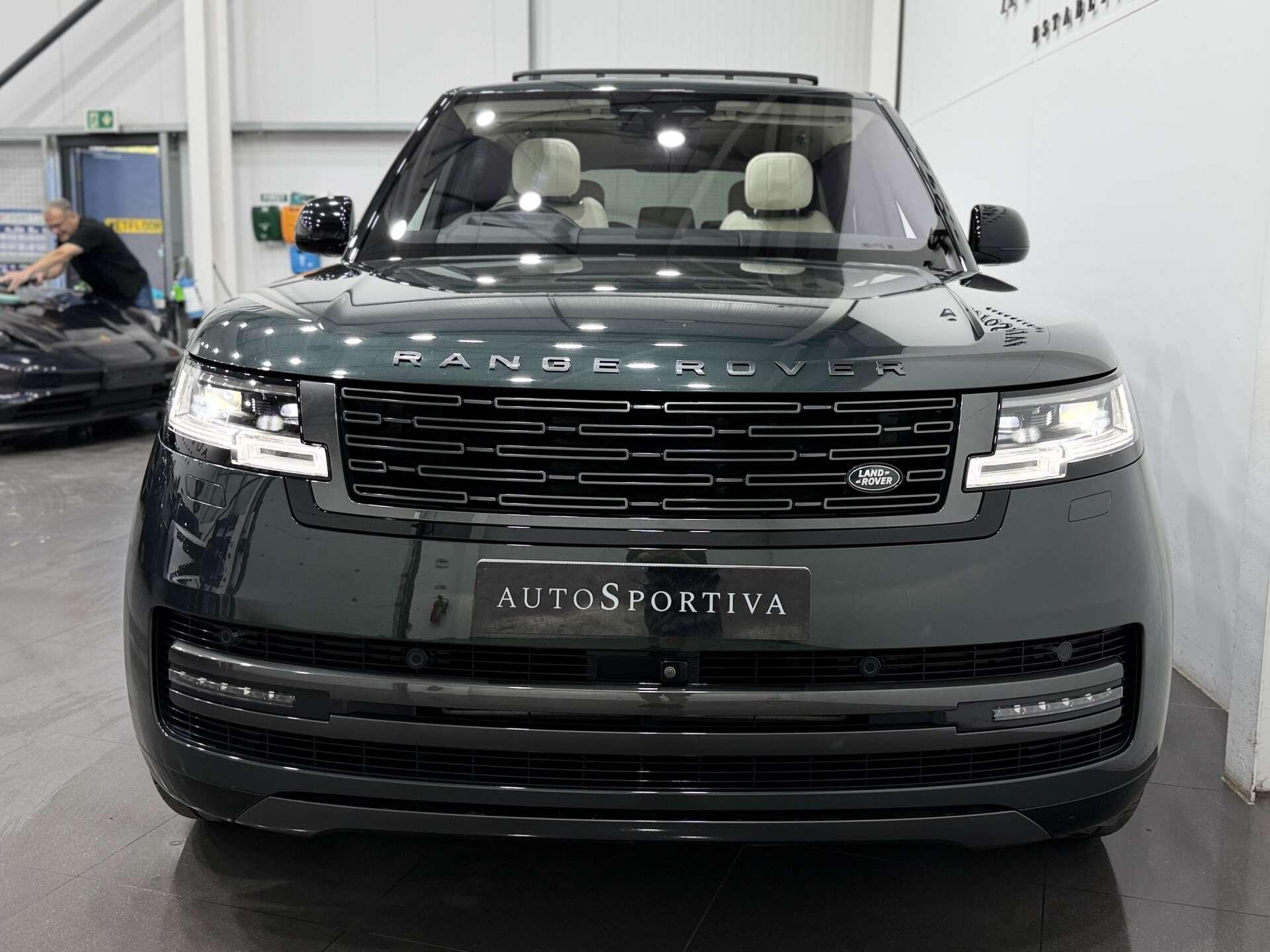 Land Rover Range Rover view 6