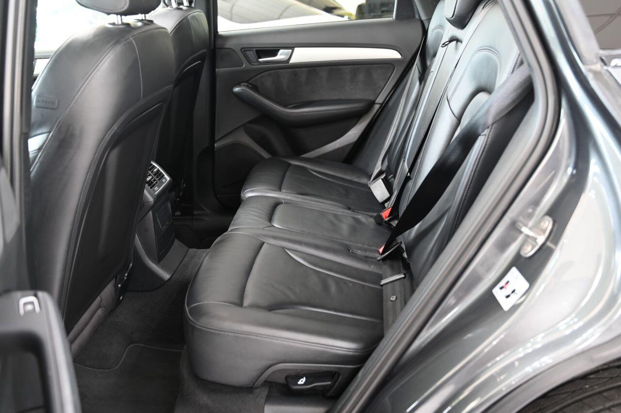 Audi Q5 view 15