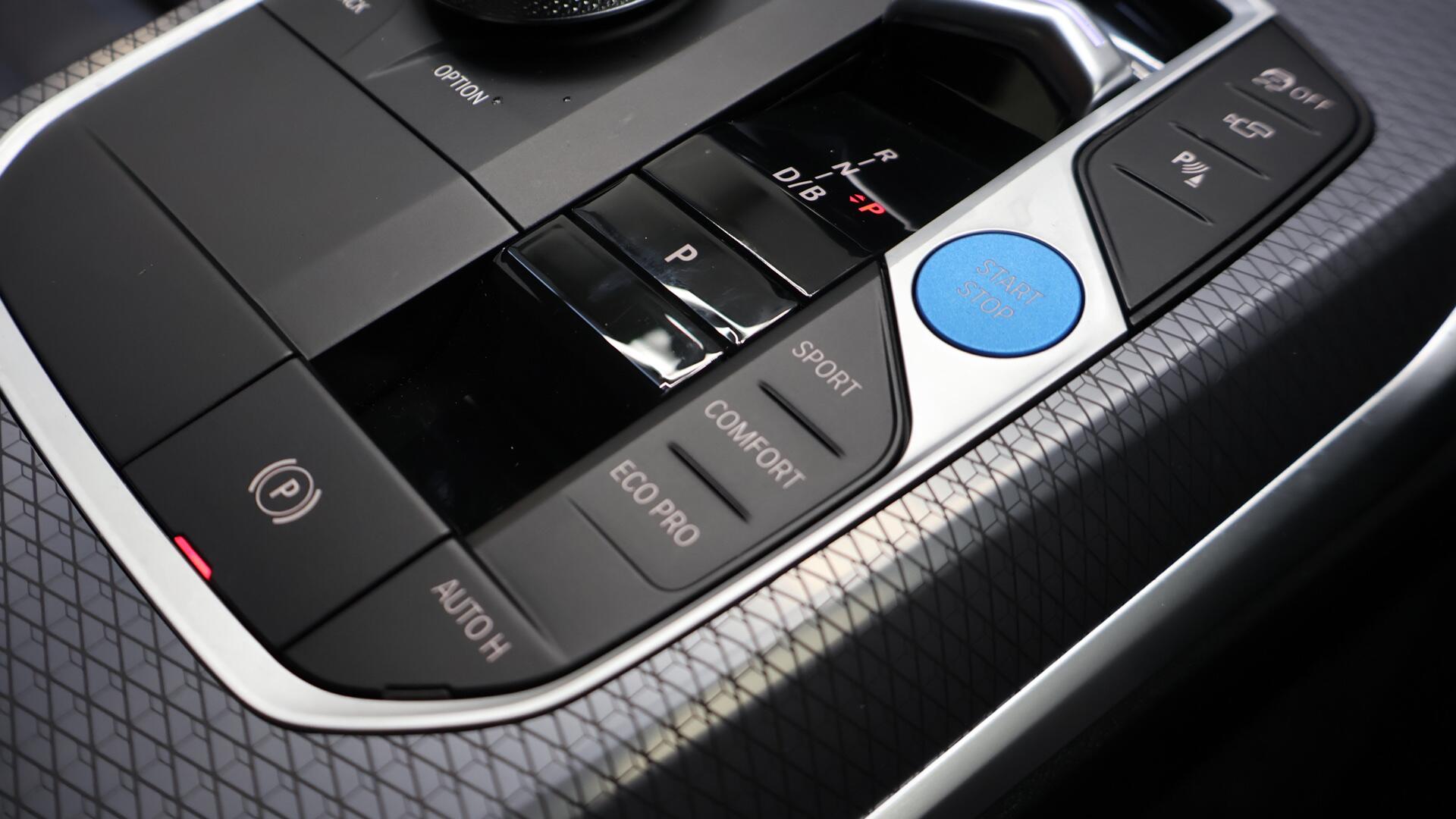 BMW i4 view 19