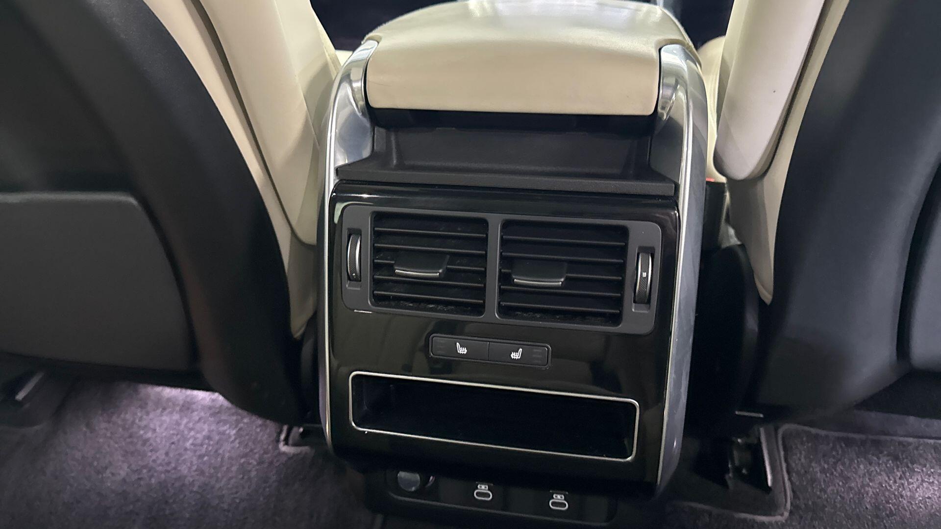 Land Rover Range Rover Sport view 18