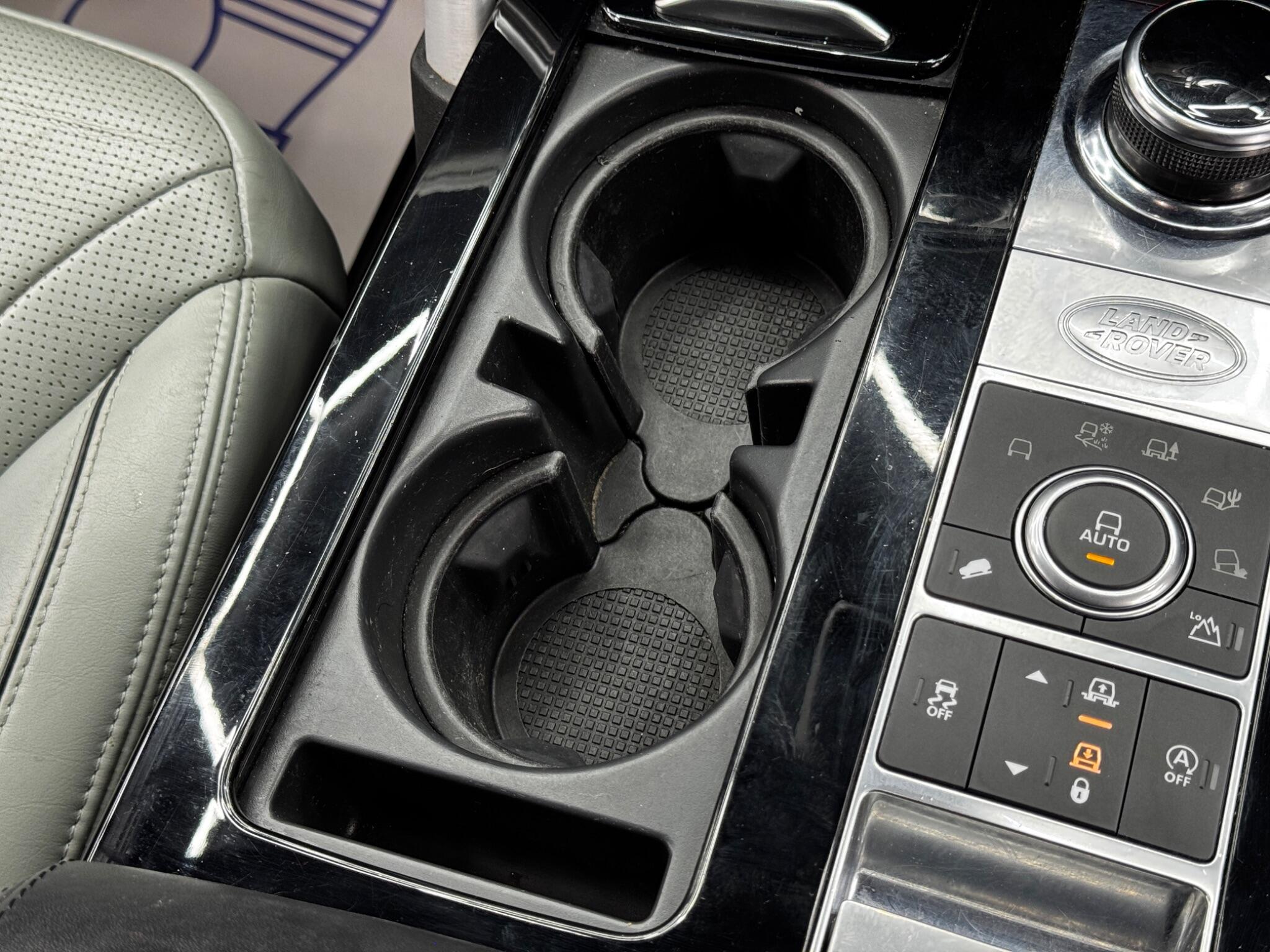 Land Rover Discovery view 29