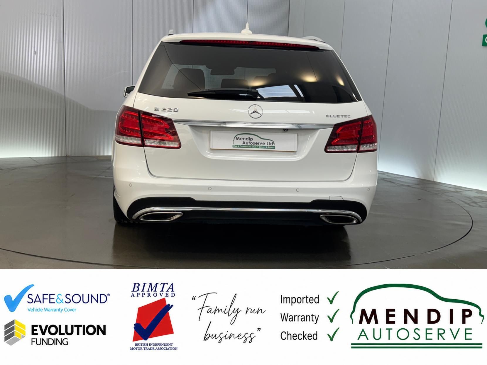 Mercedes-Benz E Class view 19