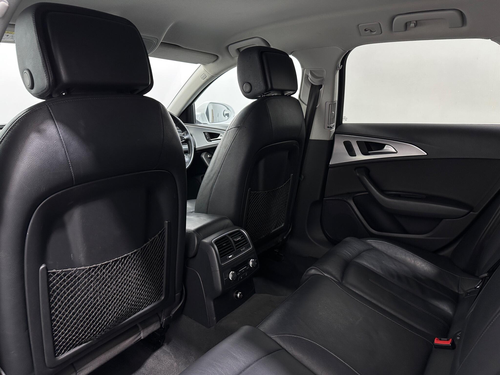 Audi A6 view 38