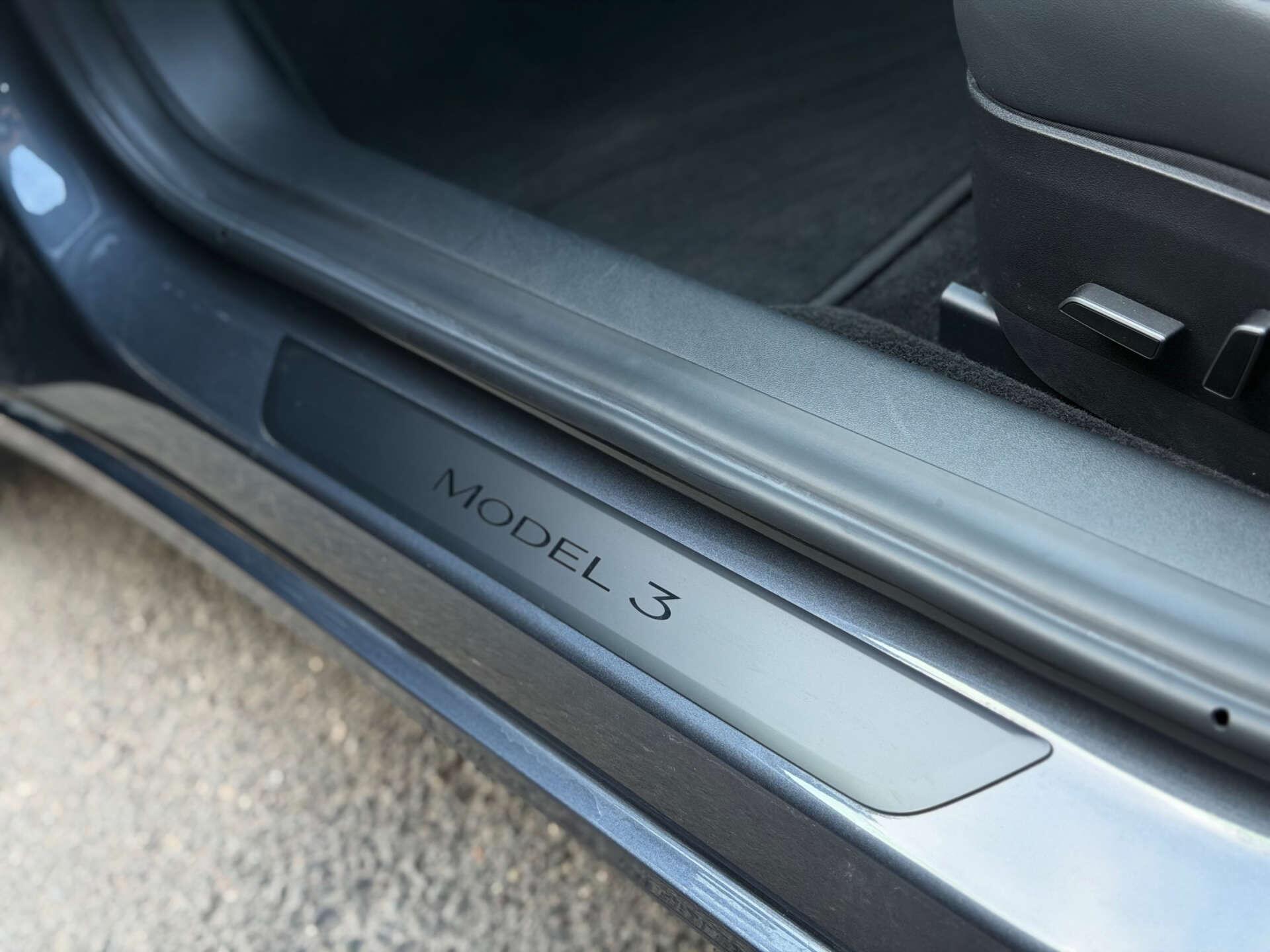 Tesla Model 3 view 27