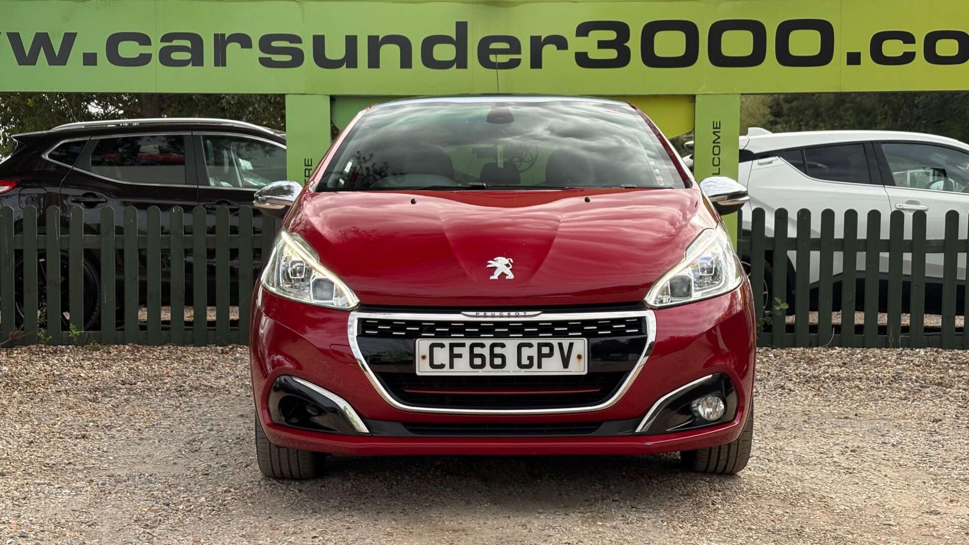 Peugeot 208 view 6