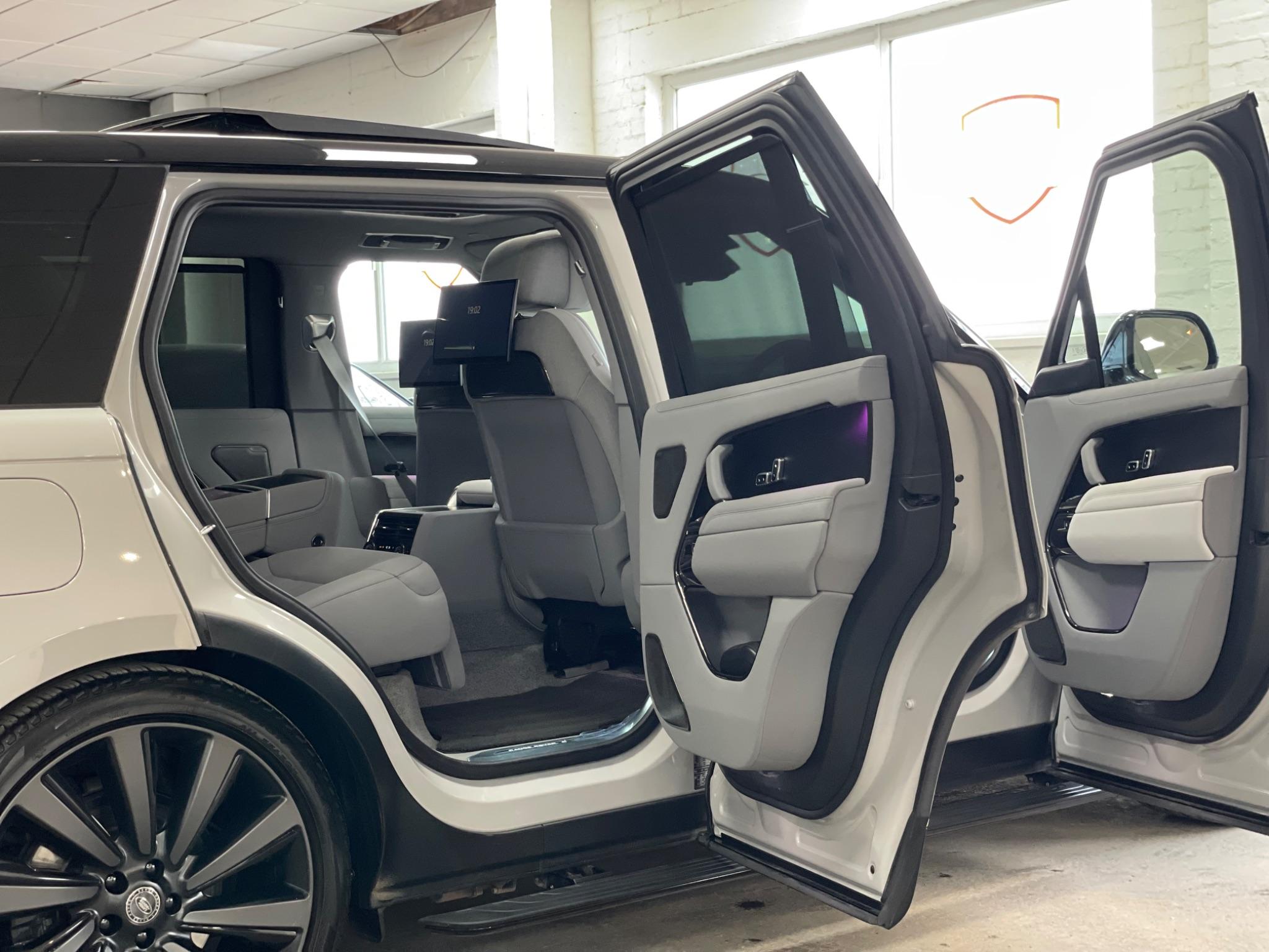 Land Rover Range Rover view 27