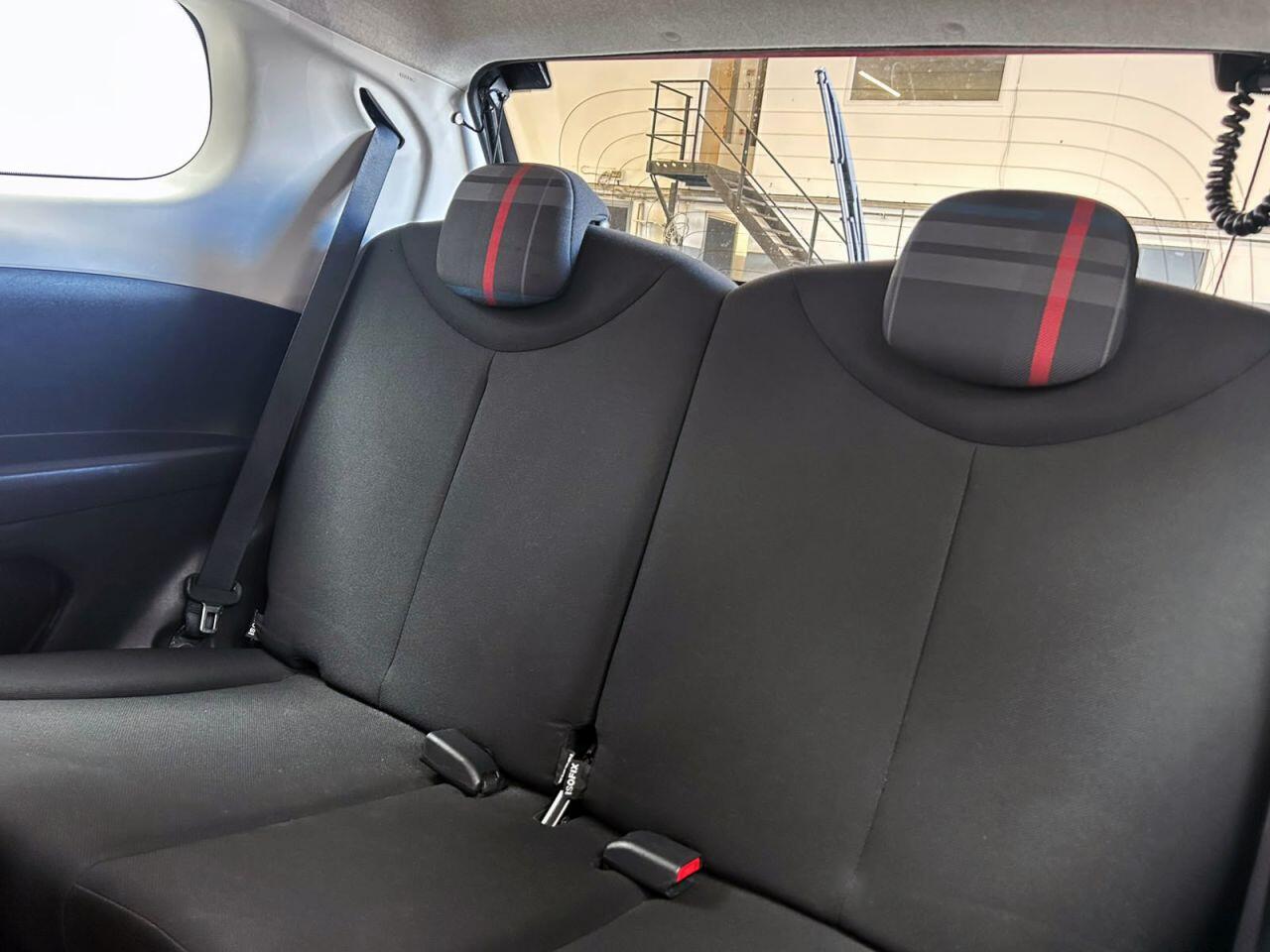 Peugeot 108 view 20