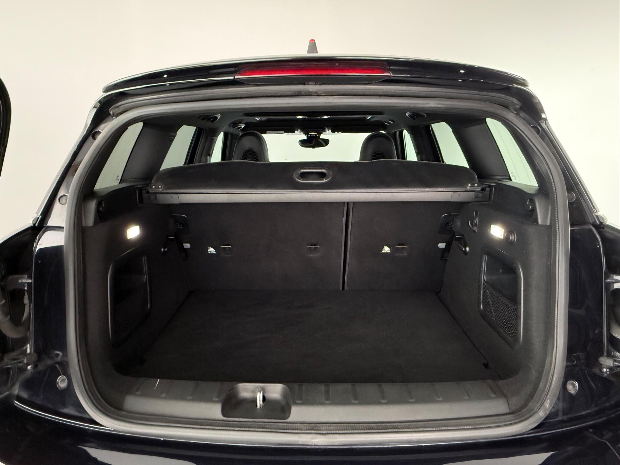 MINI Clubman view 12