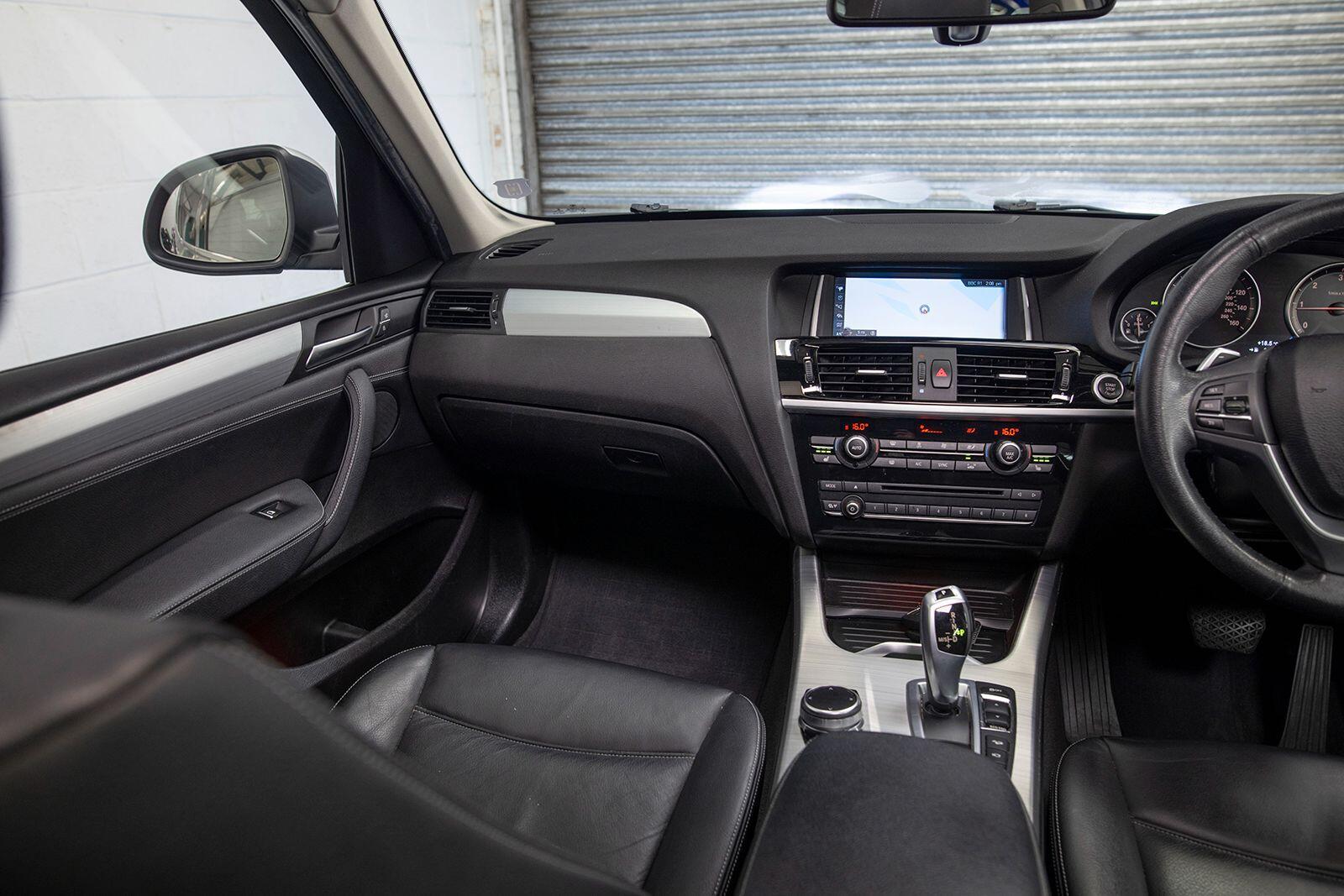BMW X3 view 32