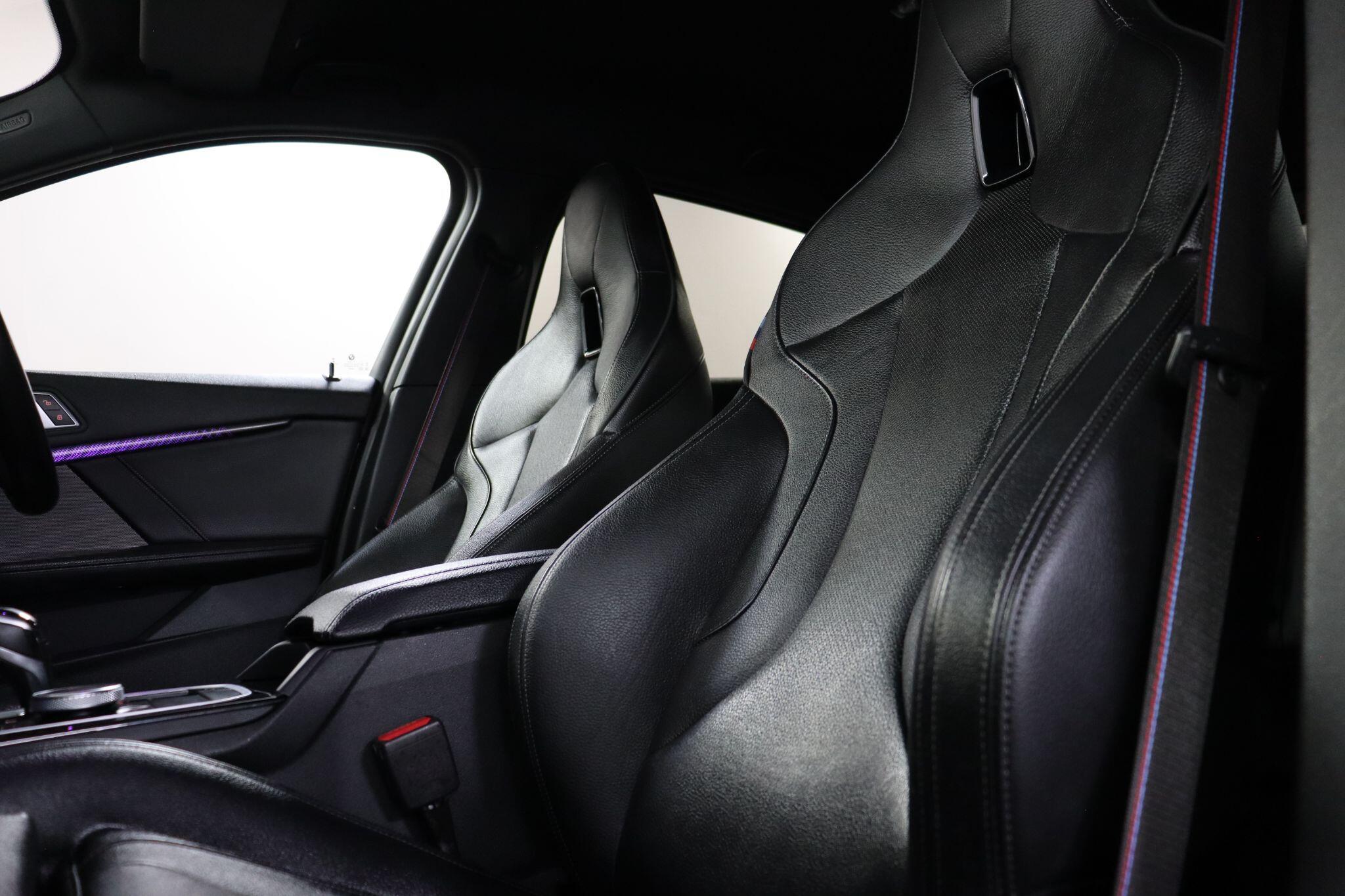 BMW 1 Series view 38