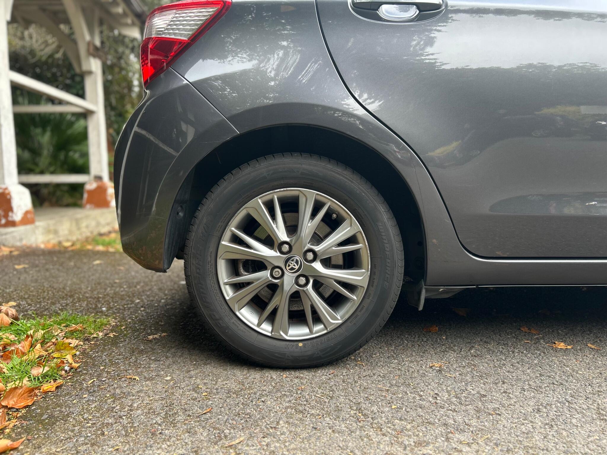 Toyota Yaris view 37