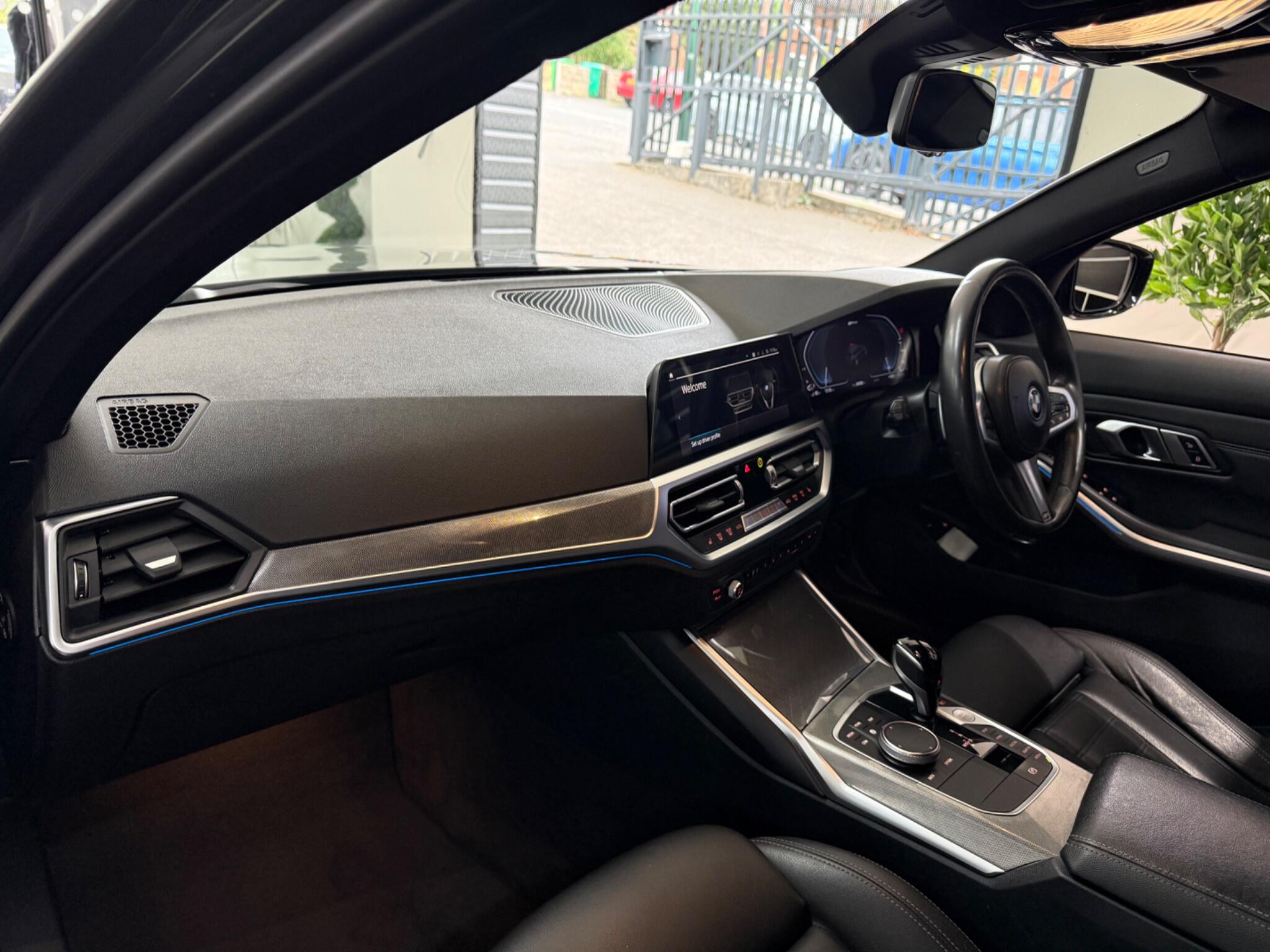 BMW 3 Series view 57
