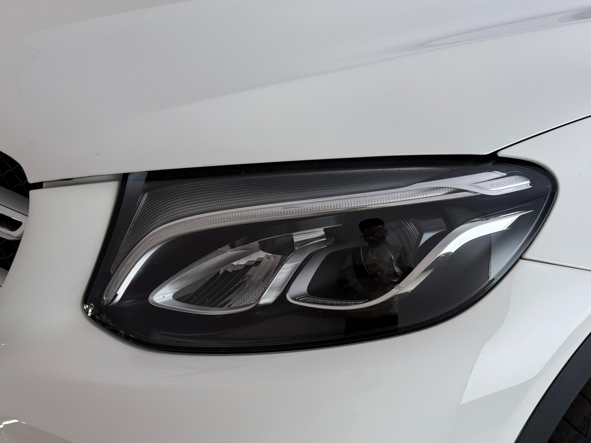 Mercedes-Benz GLC view 13