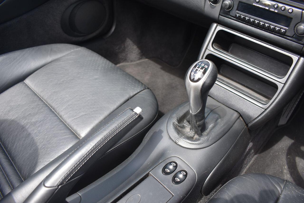 Porsche Boxster view 9