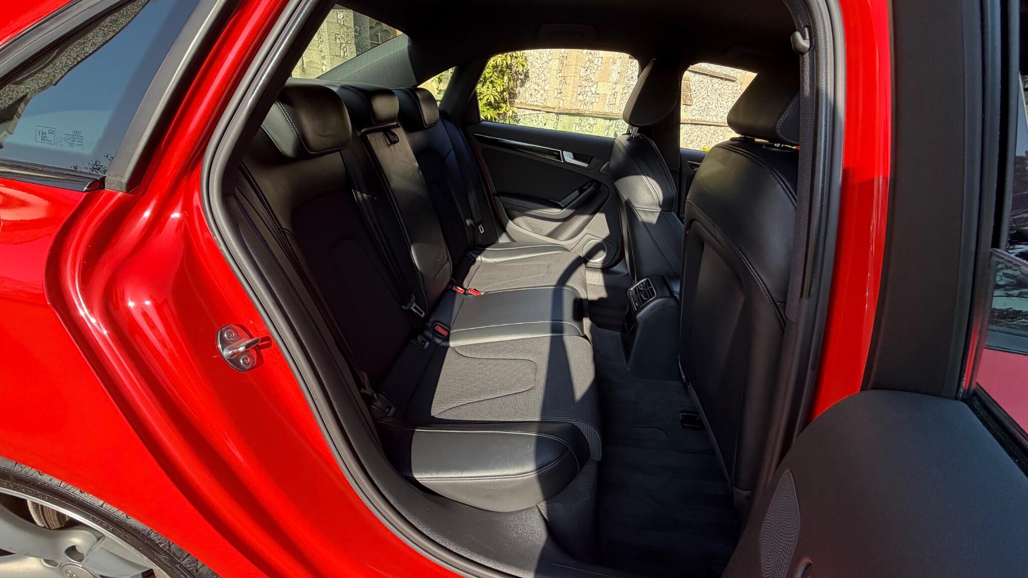 Audi A4 view 33