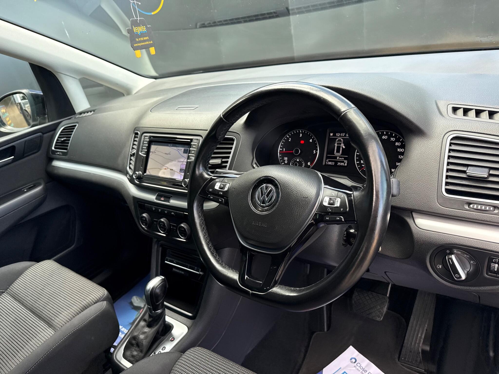 Volkswagen Sharan view 14