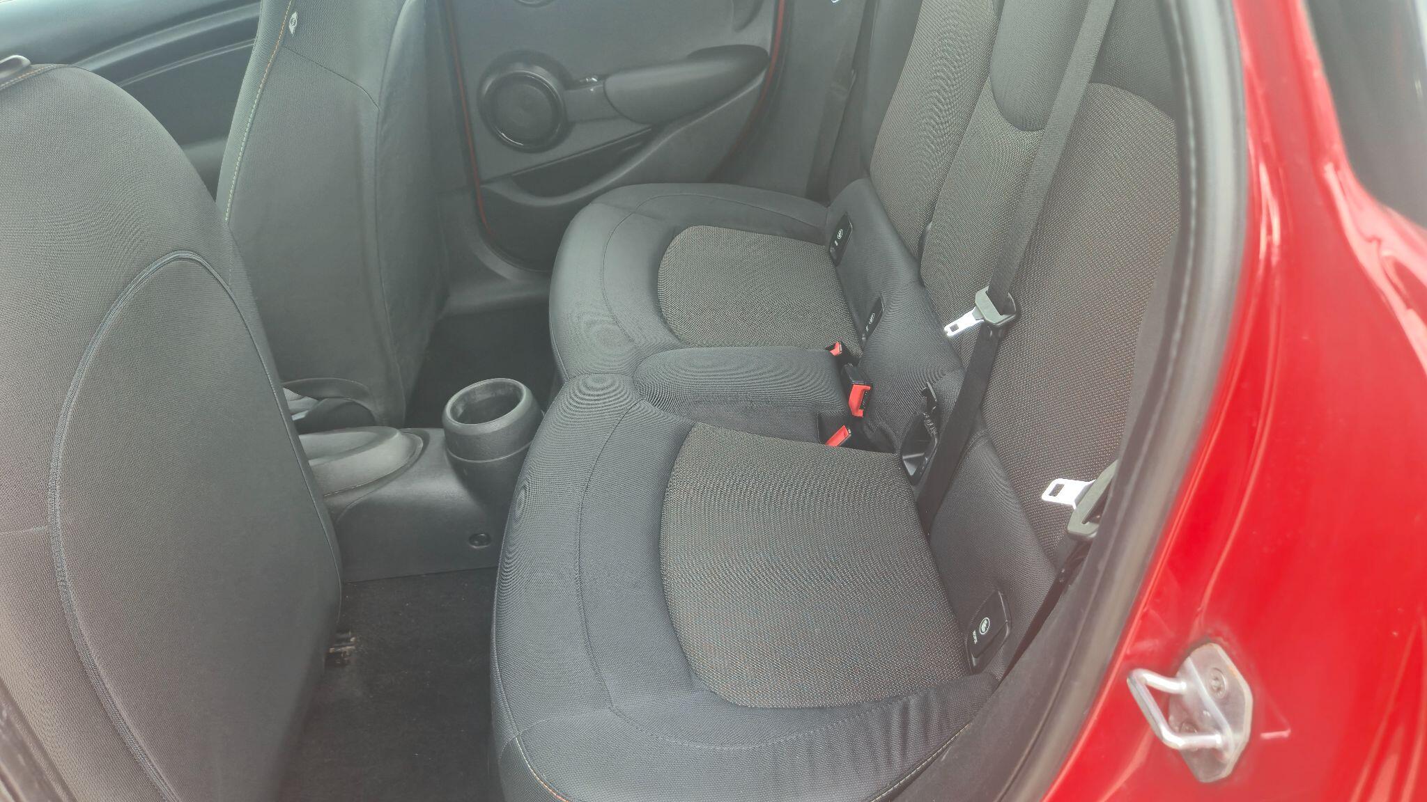 Mini Hatch view 21