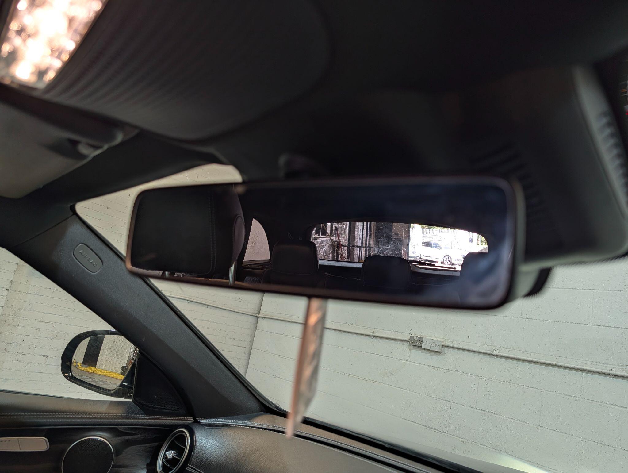 Mercedes-Benz E-Class view 76