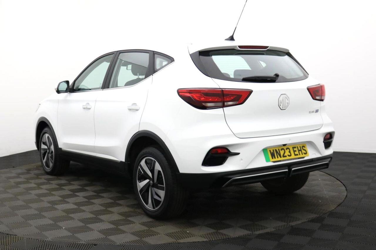 MG ZS view 7