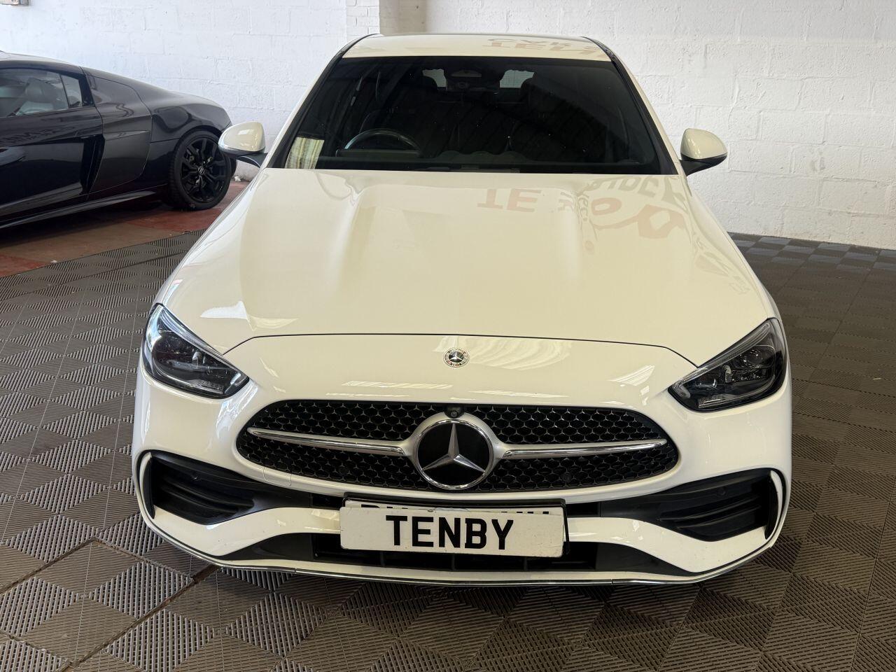 Mercedes-Benz C Class view 4