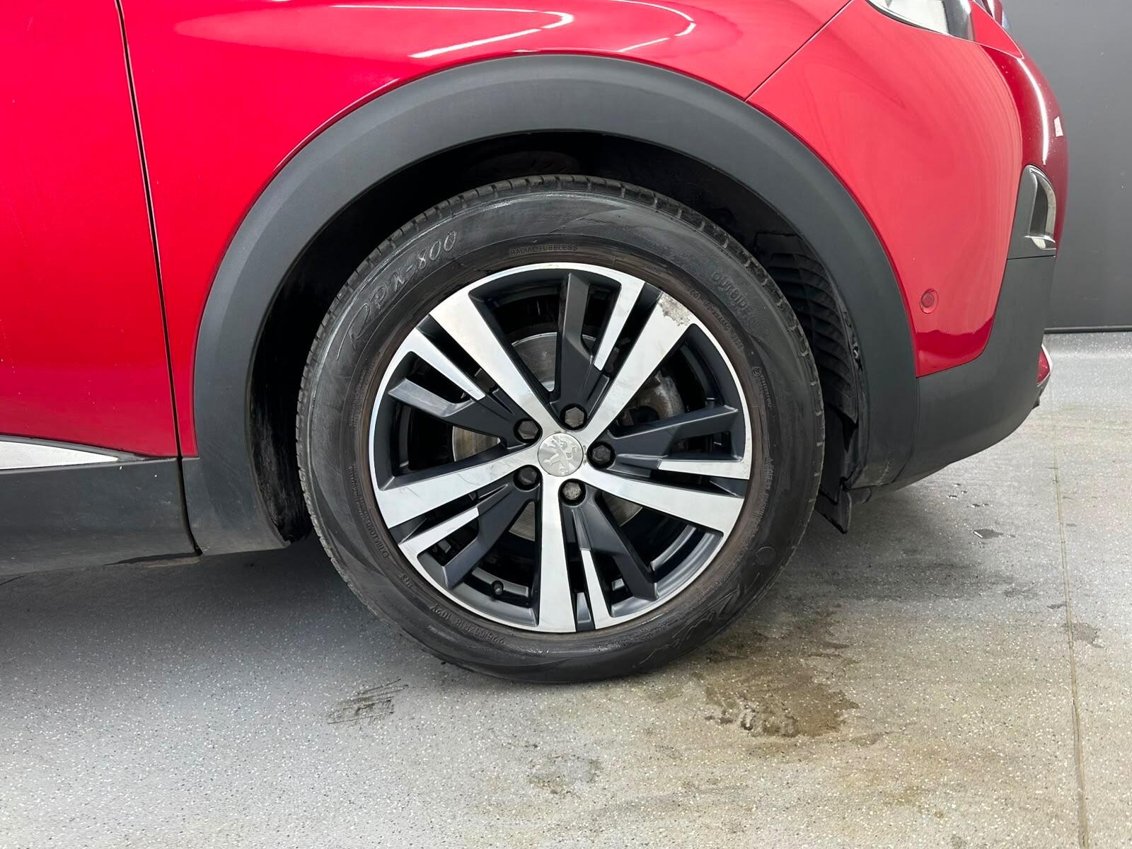 Peugeot 3008 view 11