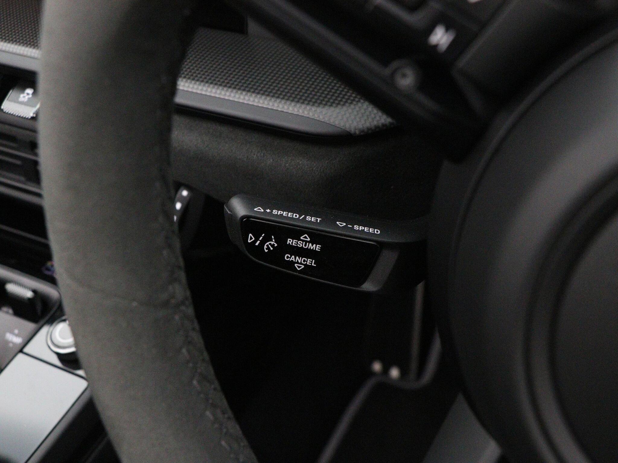 Porsche 911 view 42