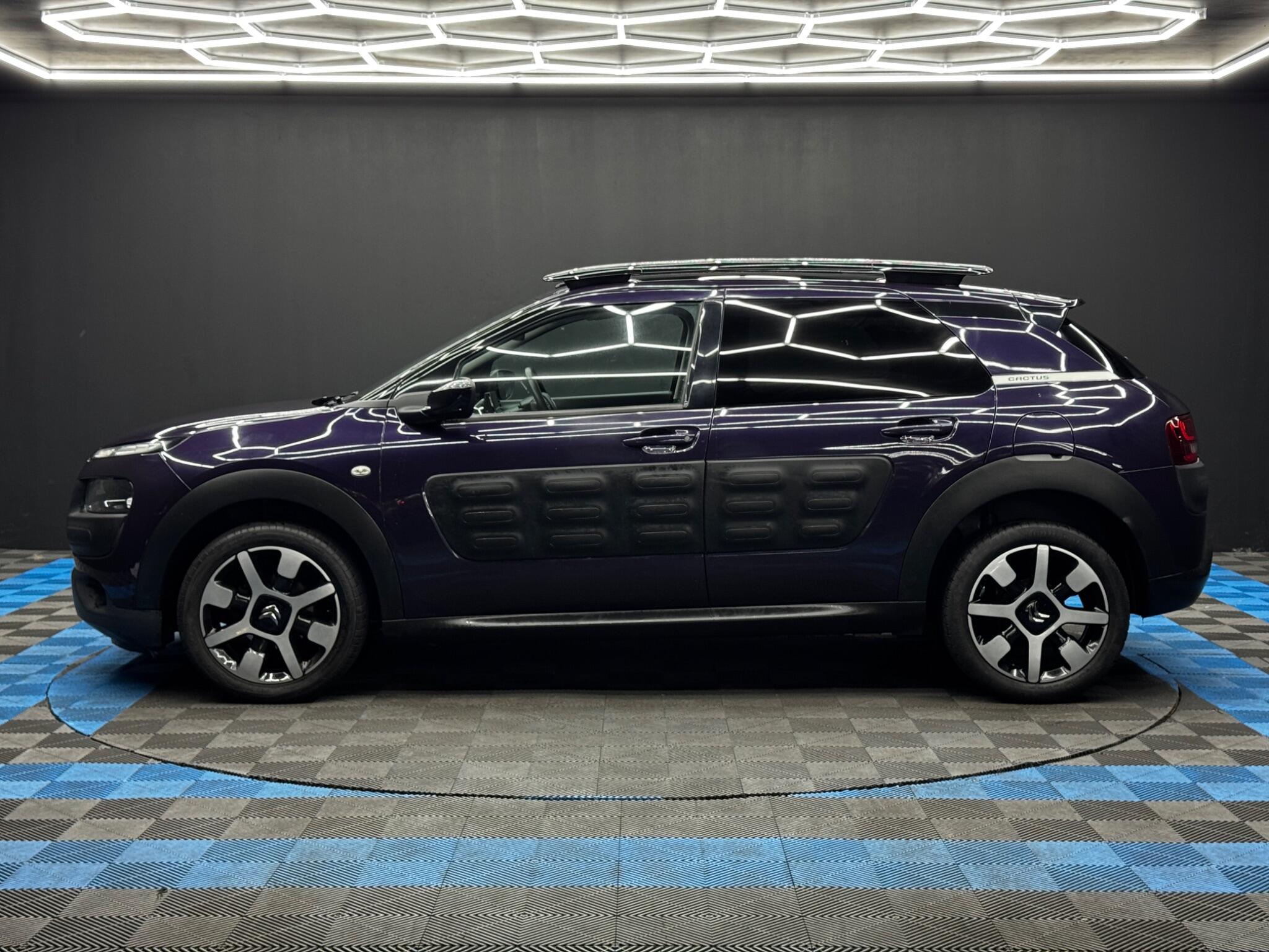 Citroen C4 Cactus view 8