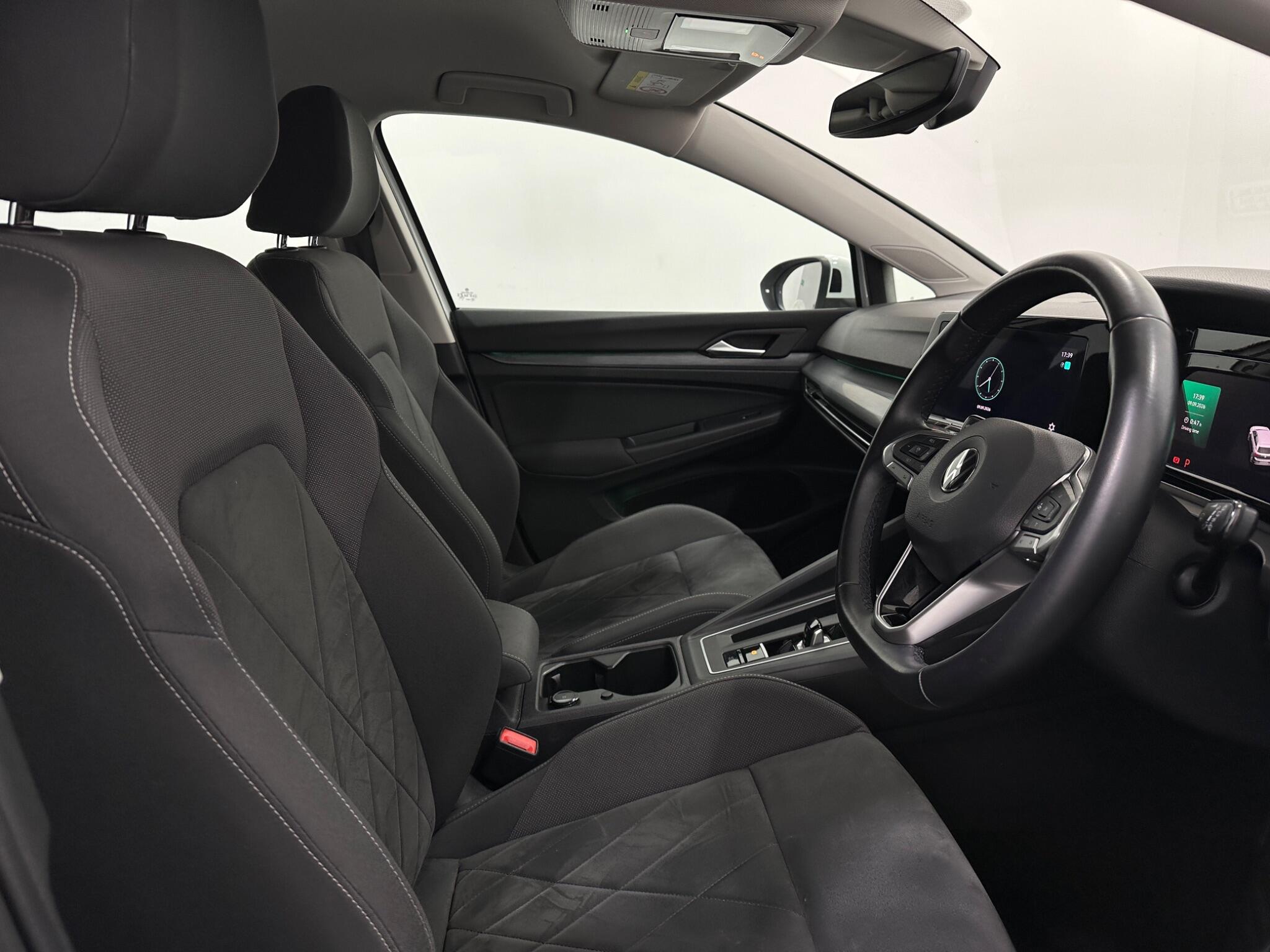 Volkswagen Golf view 32