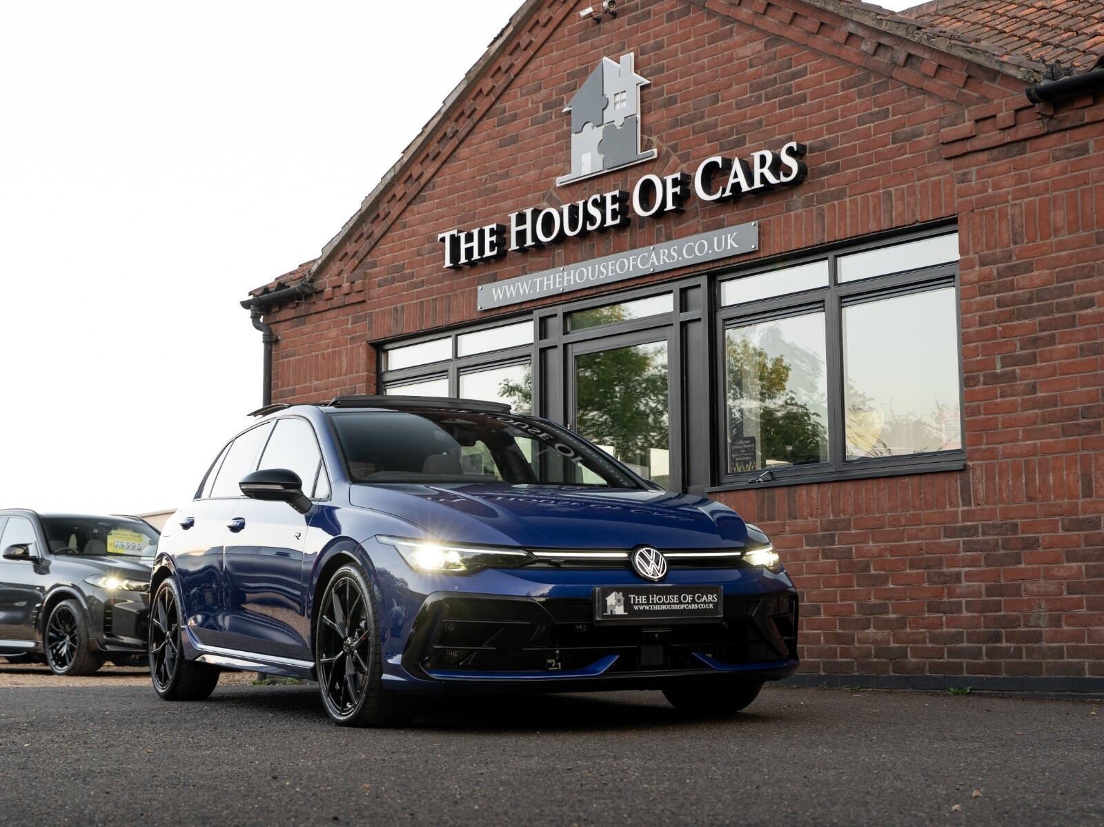 Volkswagen Golf view 3