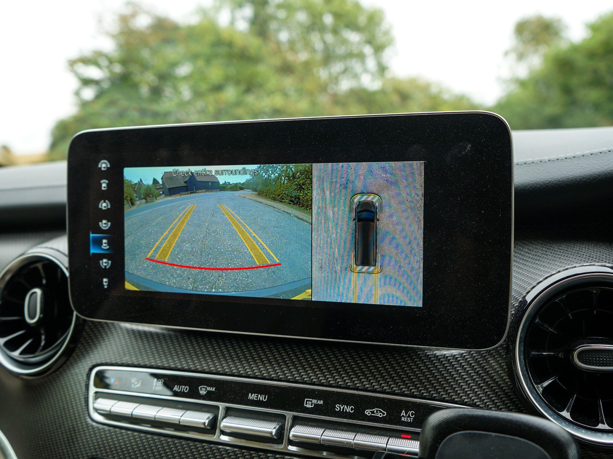 Mercedes-Benz V Class view 23