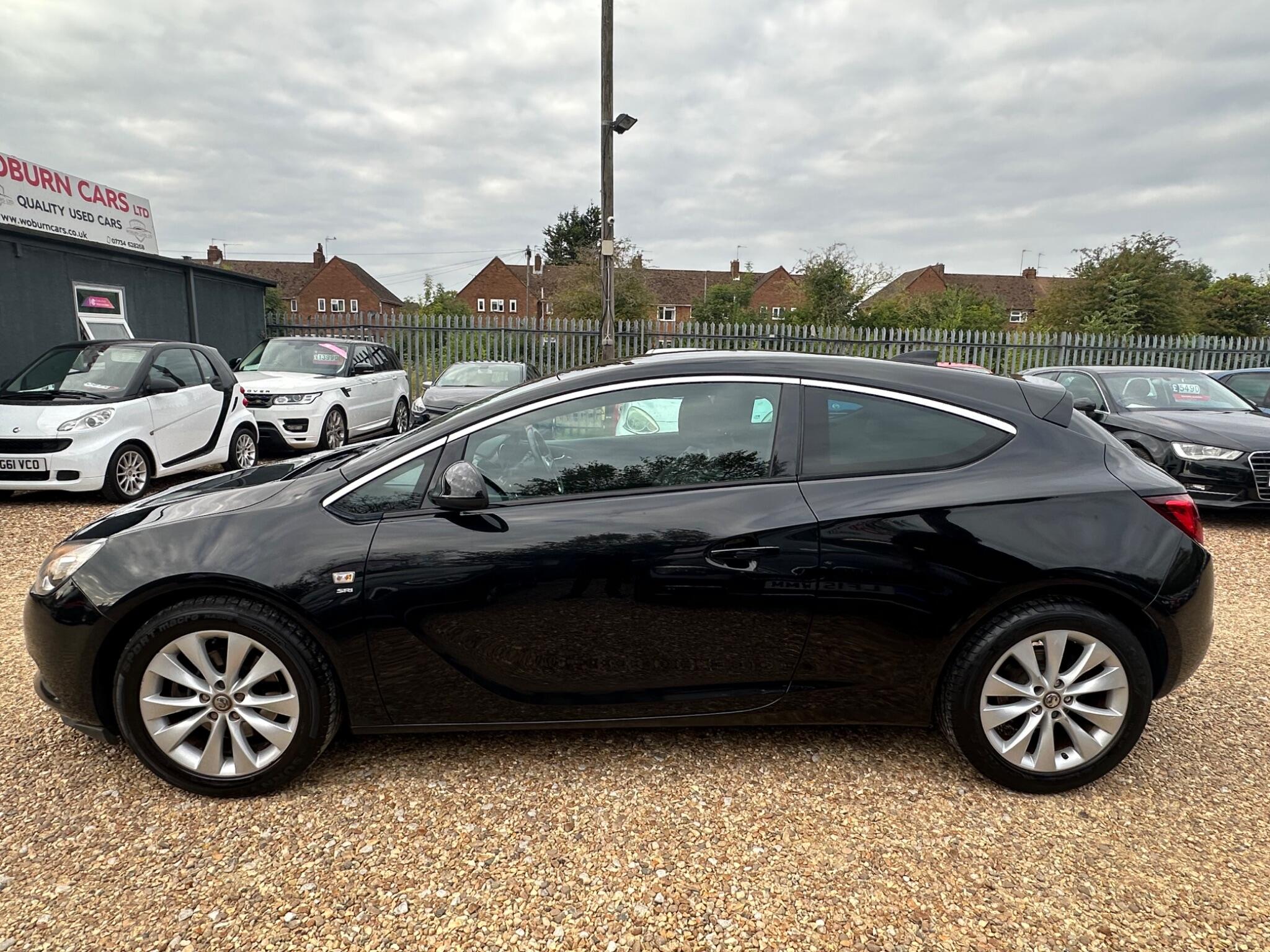 Vauxhall Astra GTC view 7