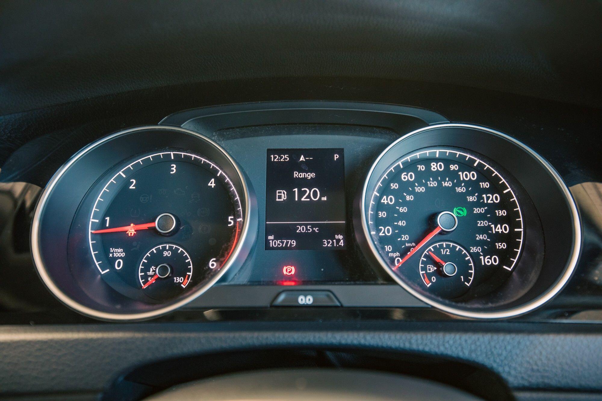Volkswagen Golf view 21