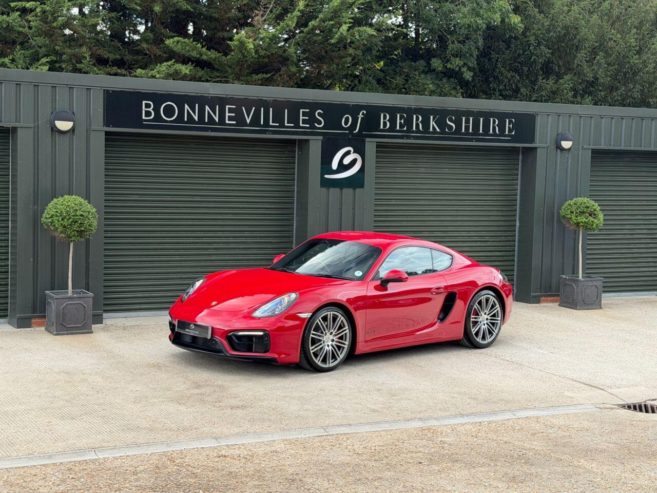 Porsche Cayman main image